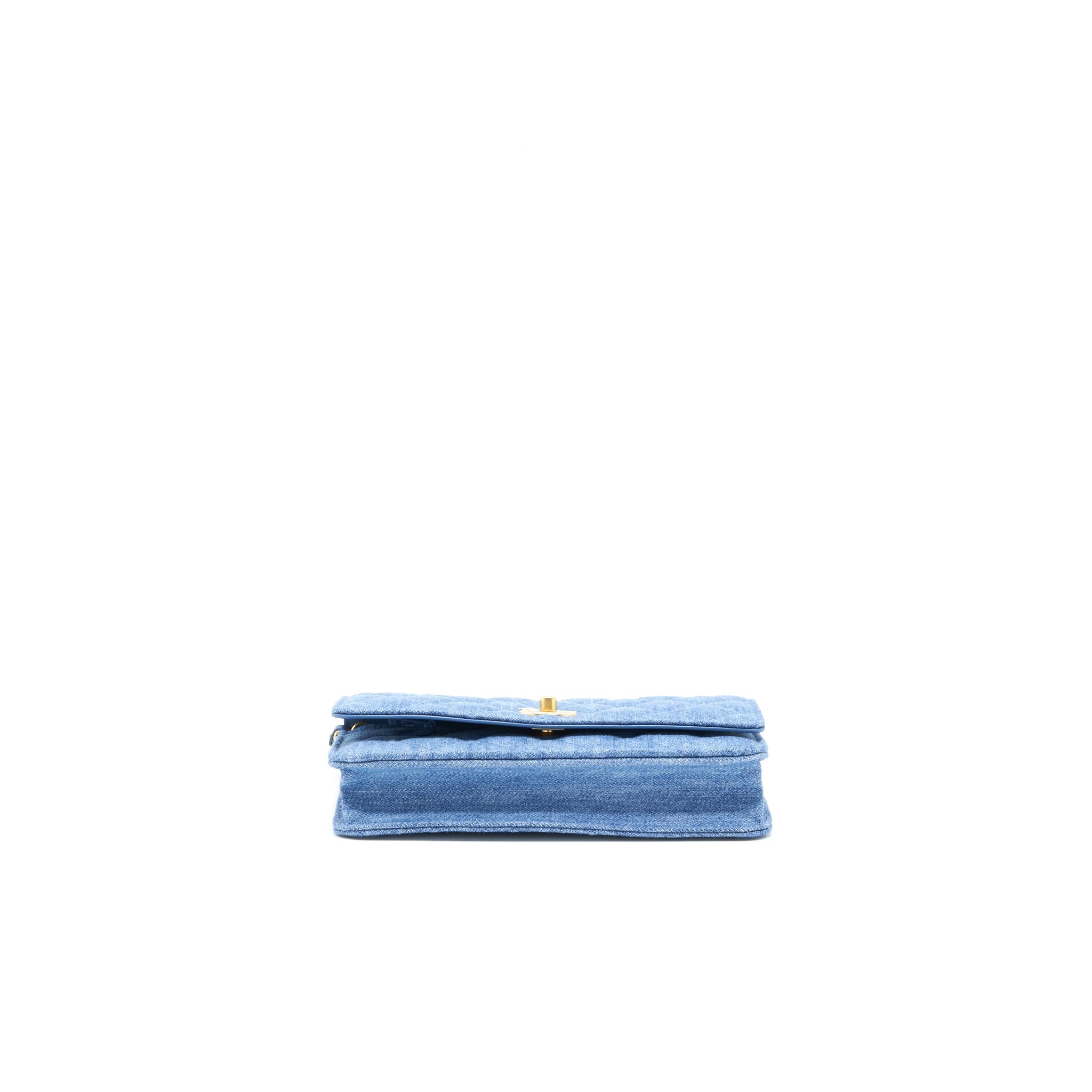 chanel-22c-pearl-crush-denim-wallet-on-chain-ghw