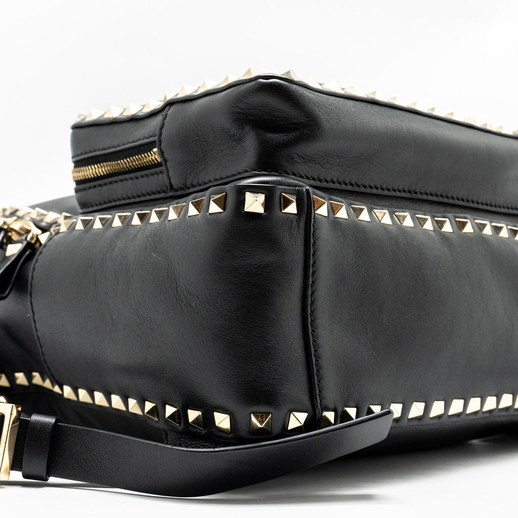 valentino-rockstud-backpack-leather-black-ghw