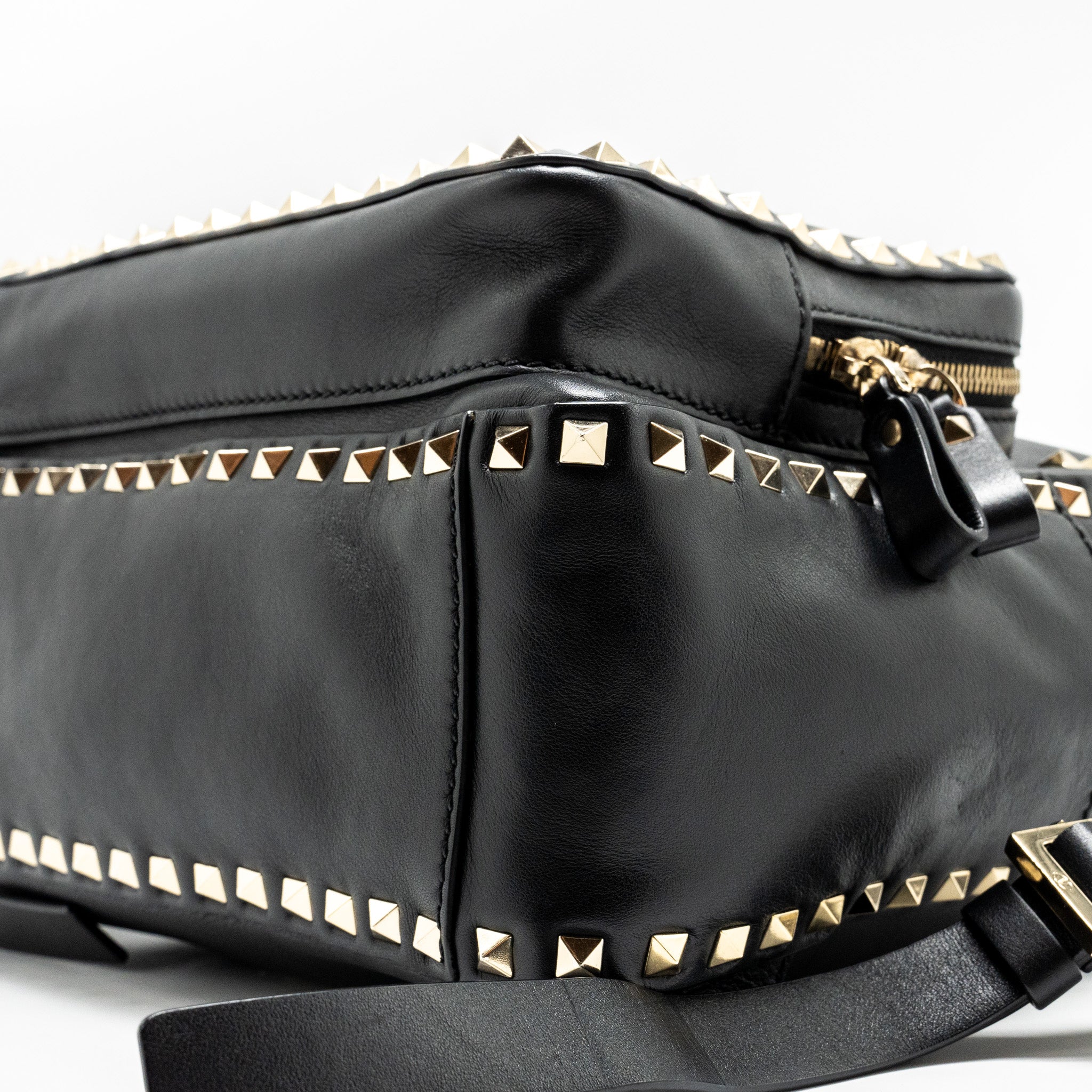valentino-rockstud-backpack-leather-black-ghw