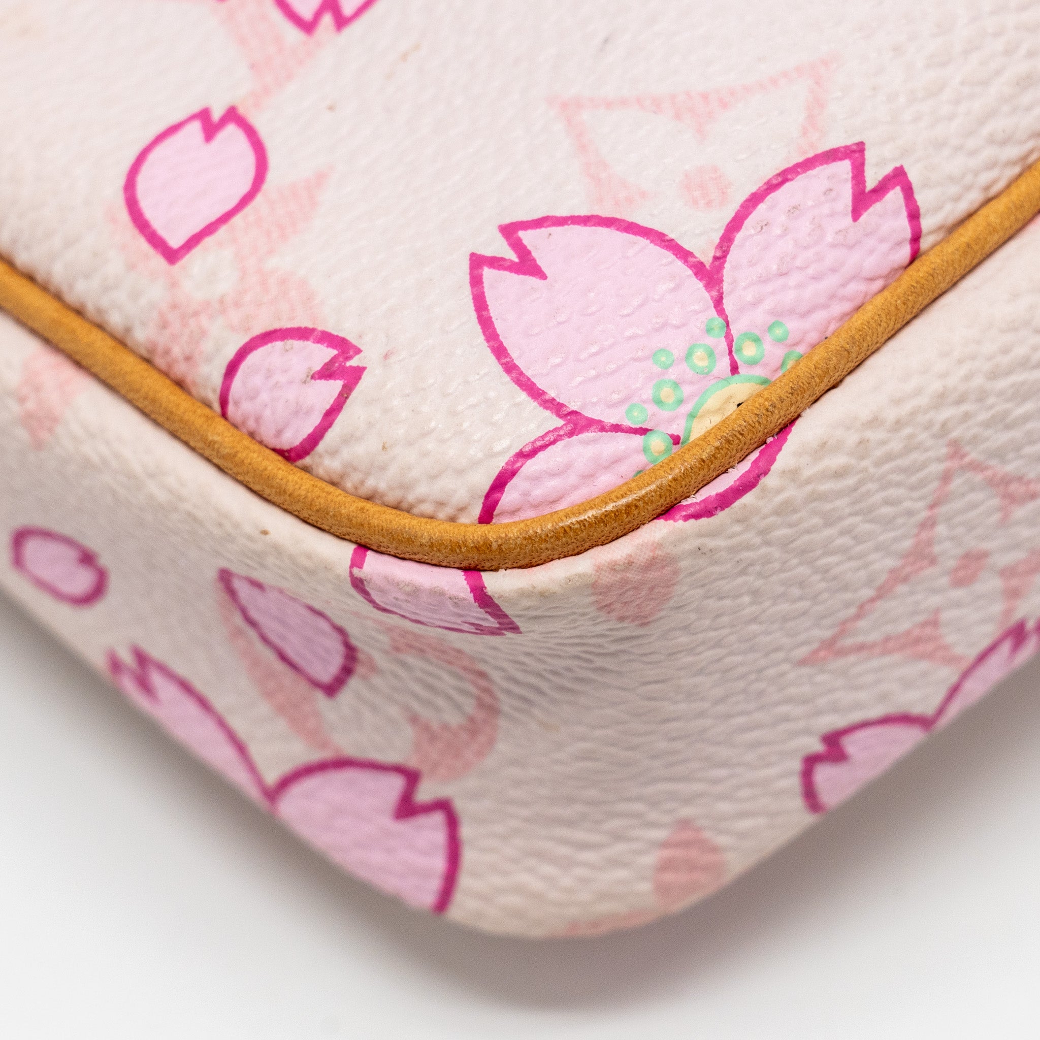 louis-vuitton-pochette-accessories-murakami-cherry-blossom