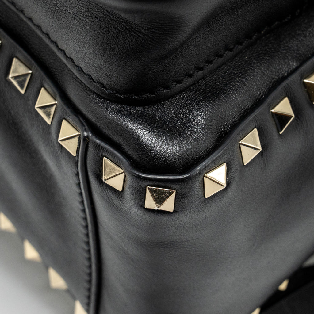valentino-rockstud-backpack-leather-black-ghw