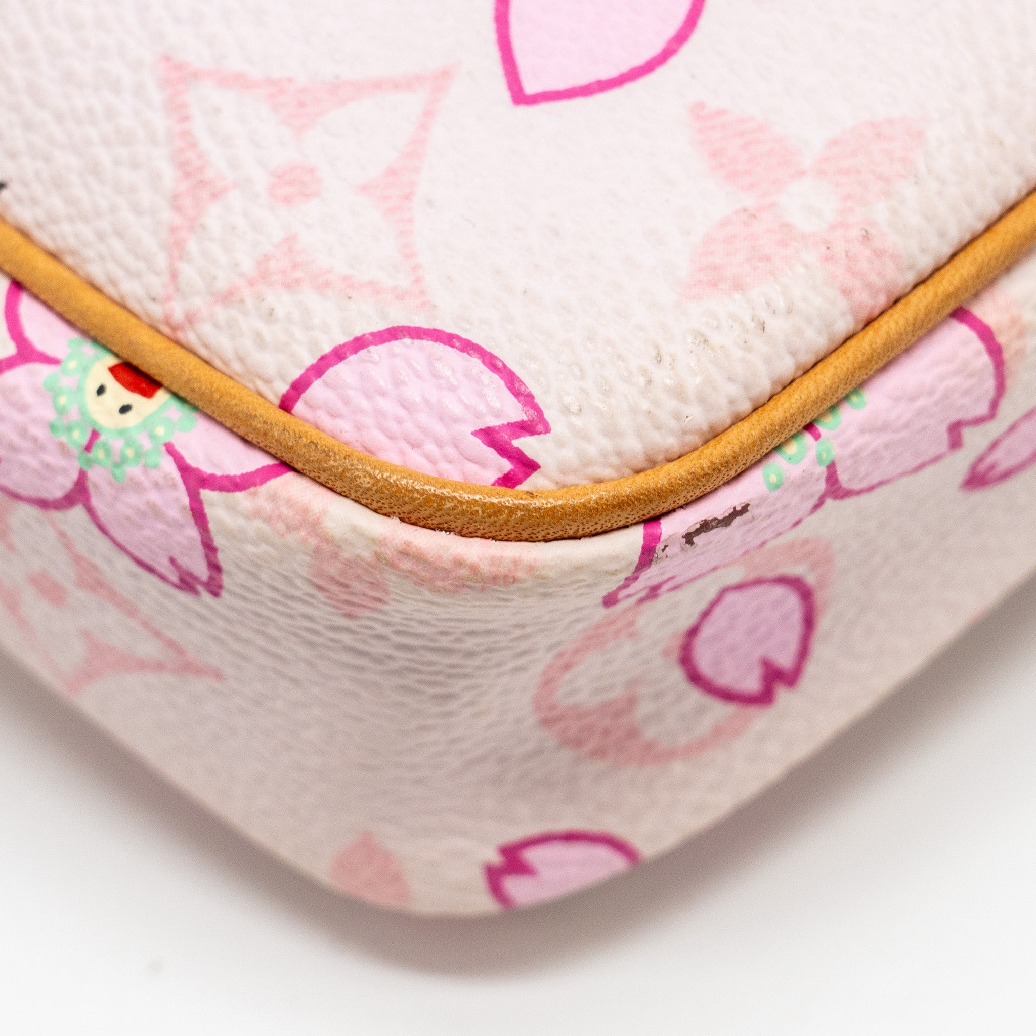 louis-vuitton-pochette-accessories-murakami-cherry-blossom