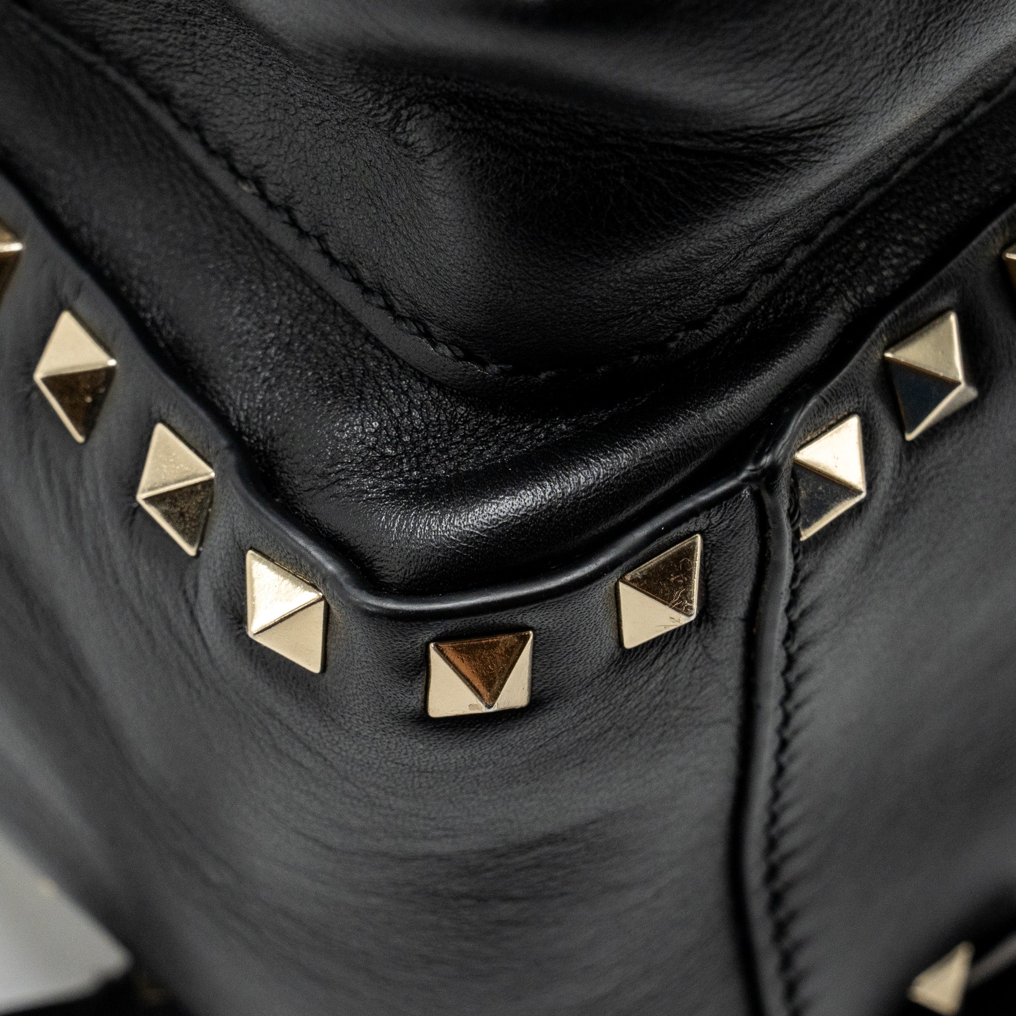 valentino-rockstud-backpack-leather-black-ghw