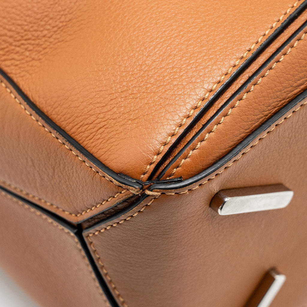 loewe-medium-puzzle-bag-calfskin-tan-shw