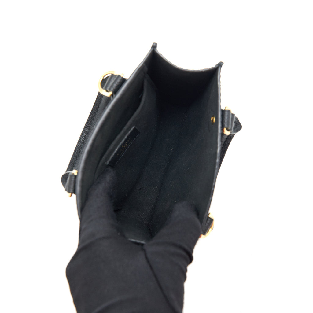 louis-vuitton-petit-sac-plat-monogram-empreinte-black