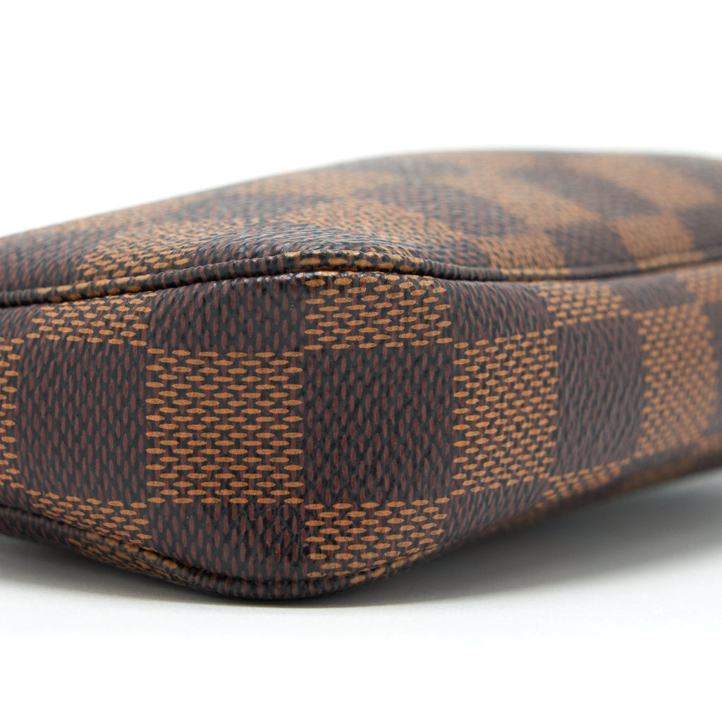 louis-vuitton-mini-pochette-damier-ebene-ghw