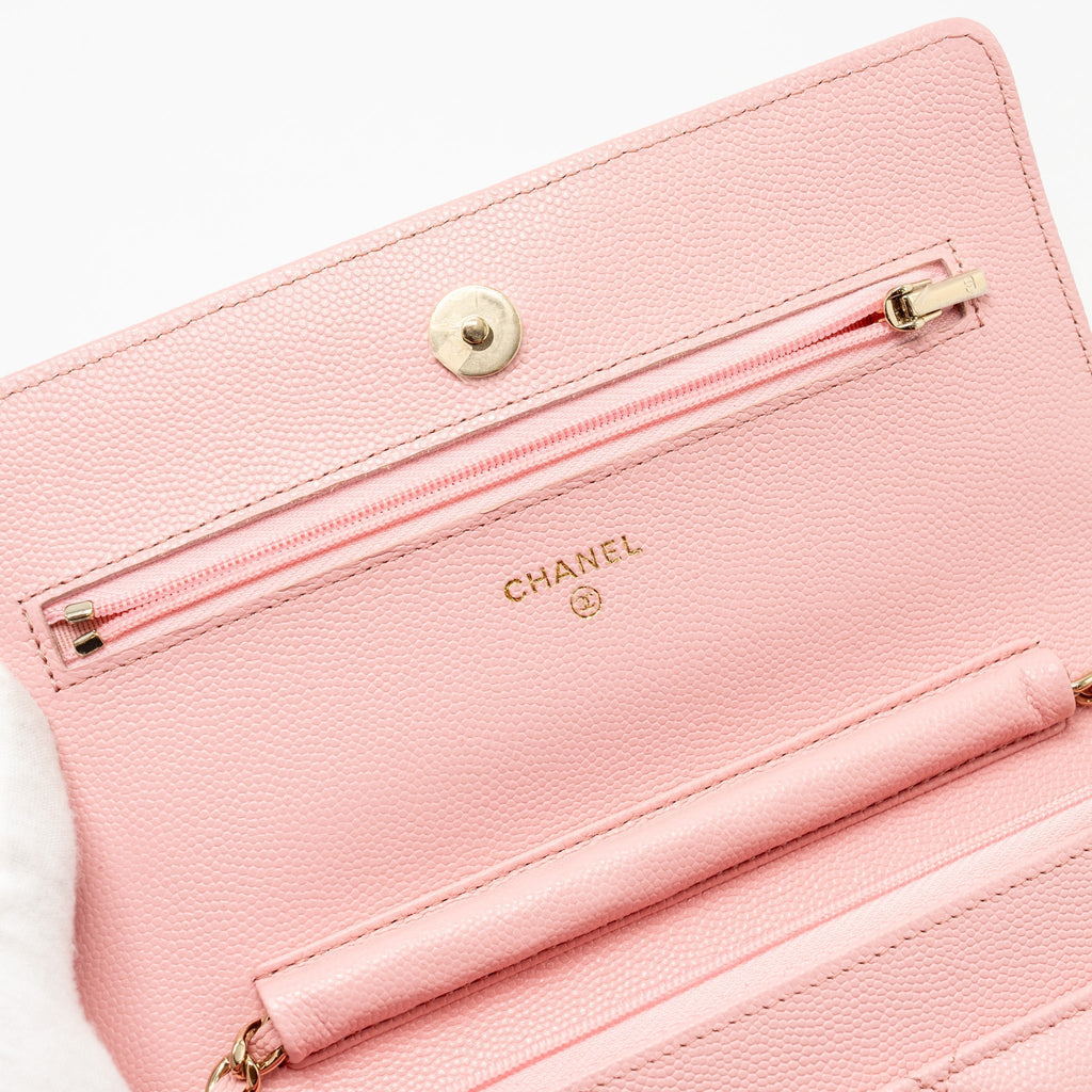 chanel-classic-wallet-on-chain-caviar-pink-lghw-microchip