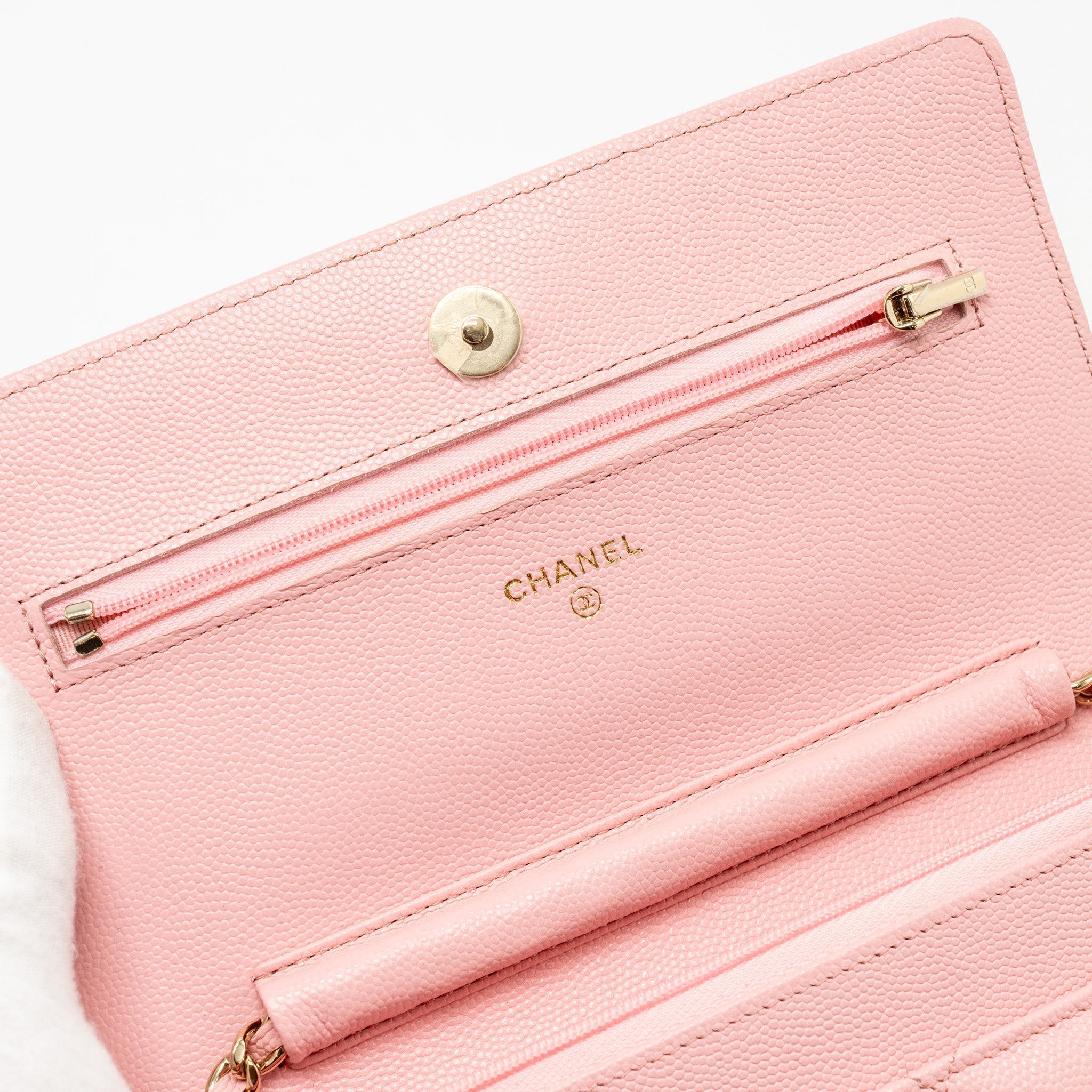 chanel-classic-wallet-on-chain-caviar-pink-lghw-microchip