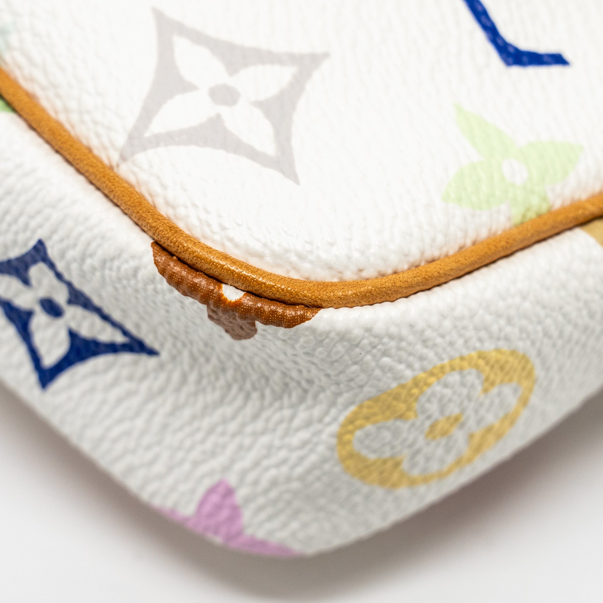 louis-vuitton-pochette-accessories-canvas-white-multicolor-ghw