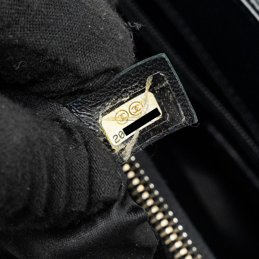 chanel-grand-shopping-tote-bag-caviar-ghw