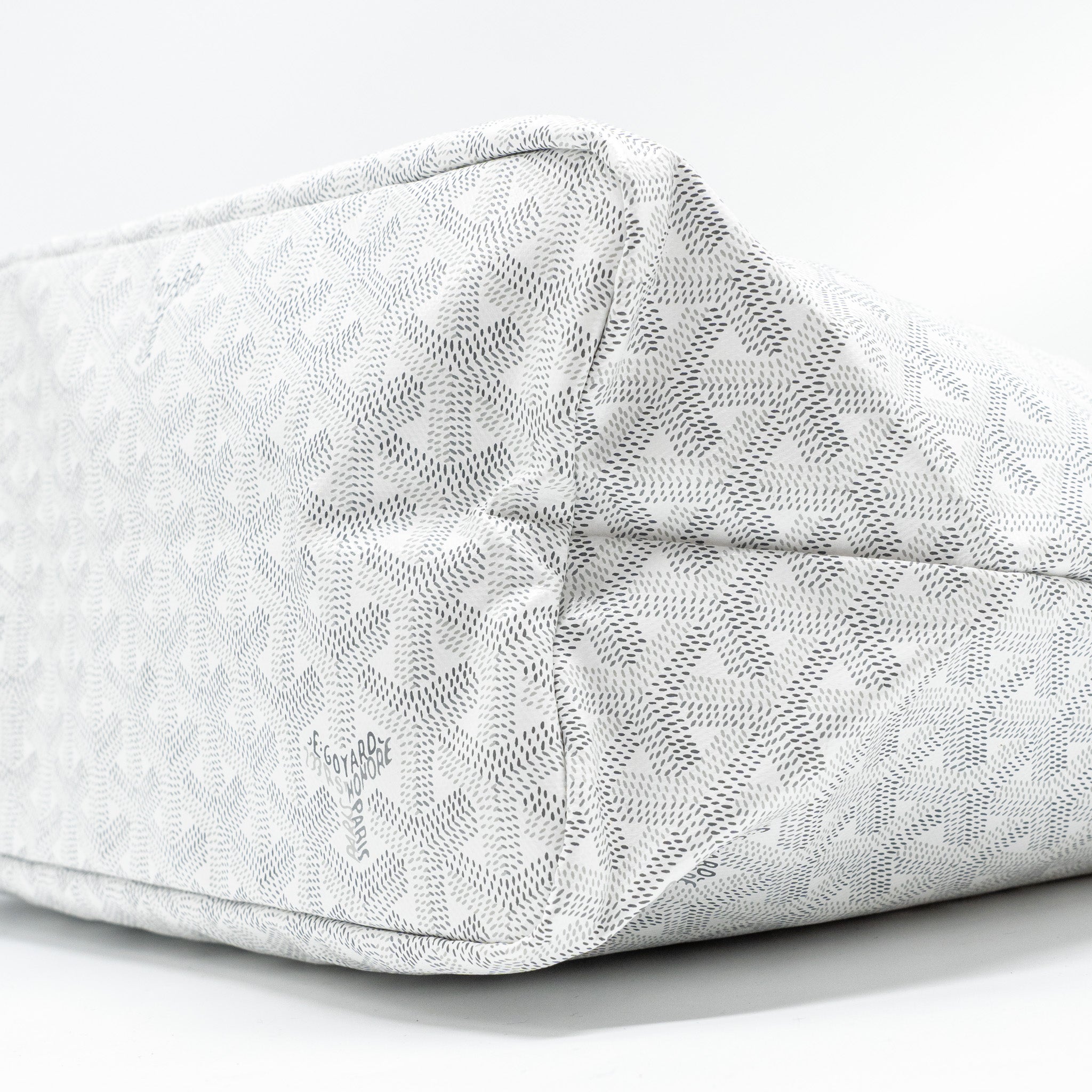 goyard-saint-louis-pm-tote-bag
