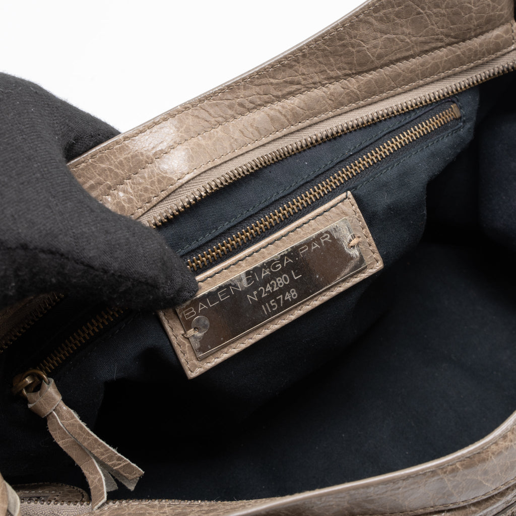 balenciaga-classic-city-bag-light-brown-ruthenium-hardware