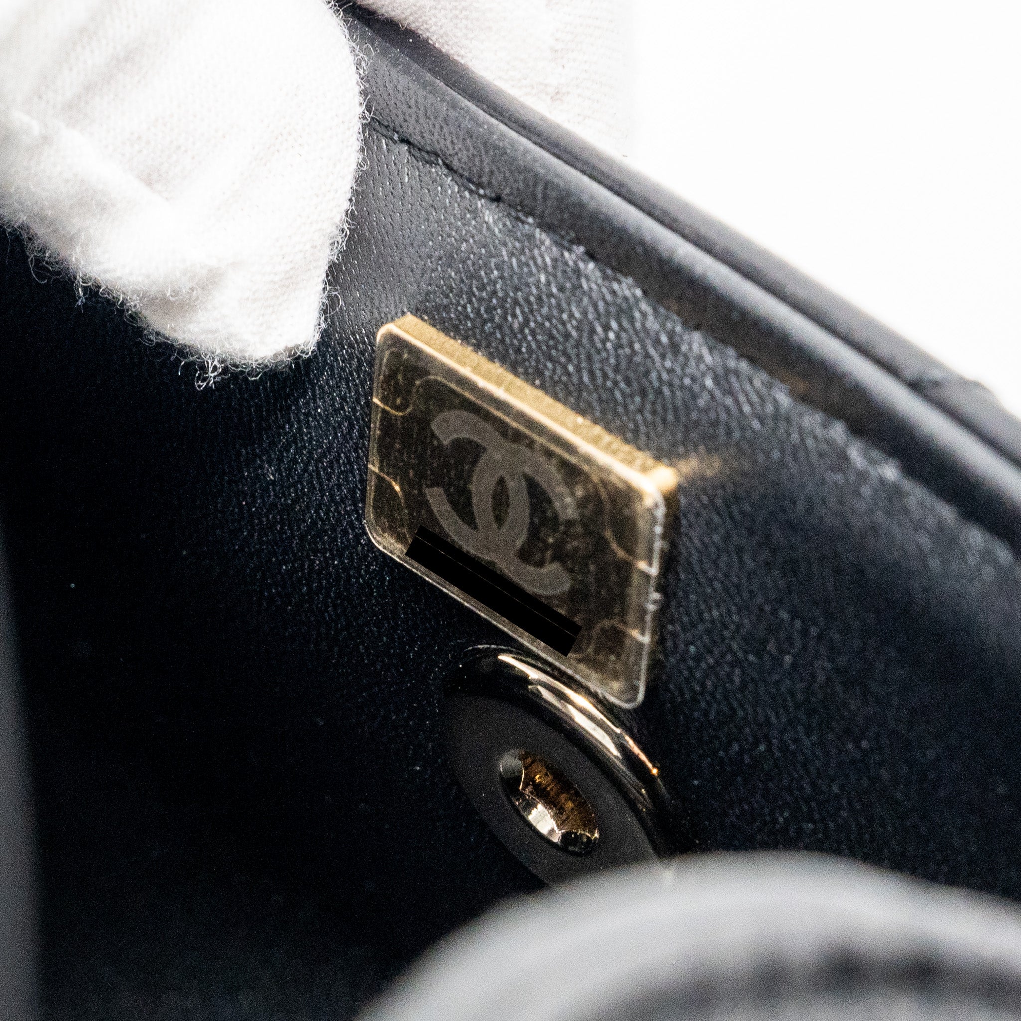 chanel-23k-top-handle-vanity-bag-shiny-calfskin-black-ghw-microchip