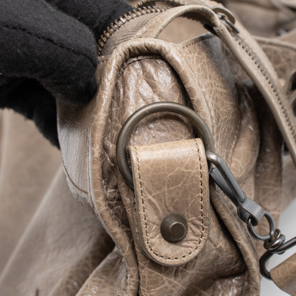 balenciaga-classic-city-bag-light-brown-ruthenium-hardware