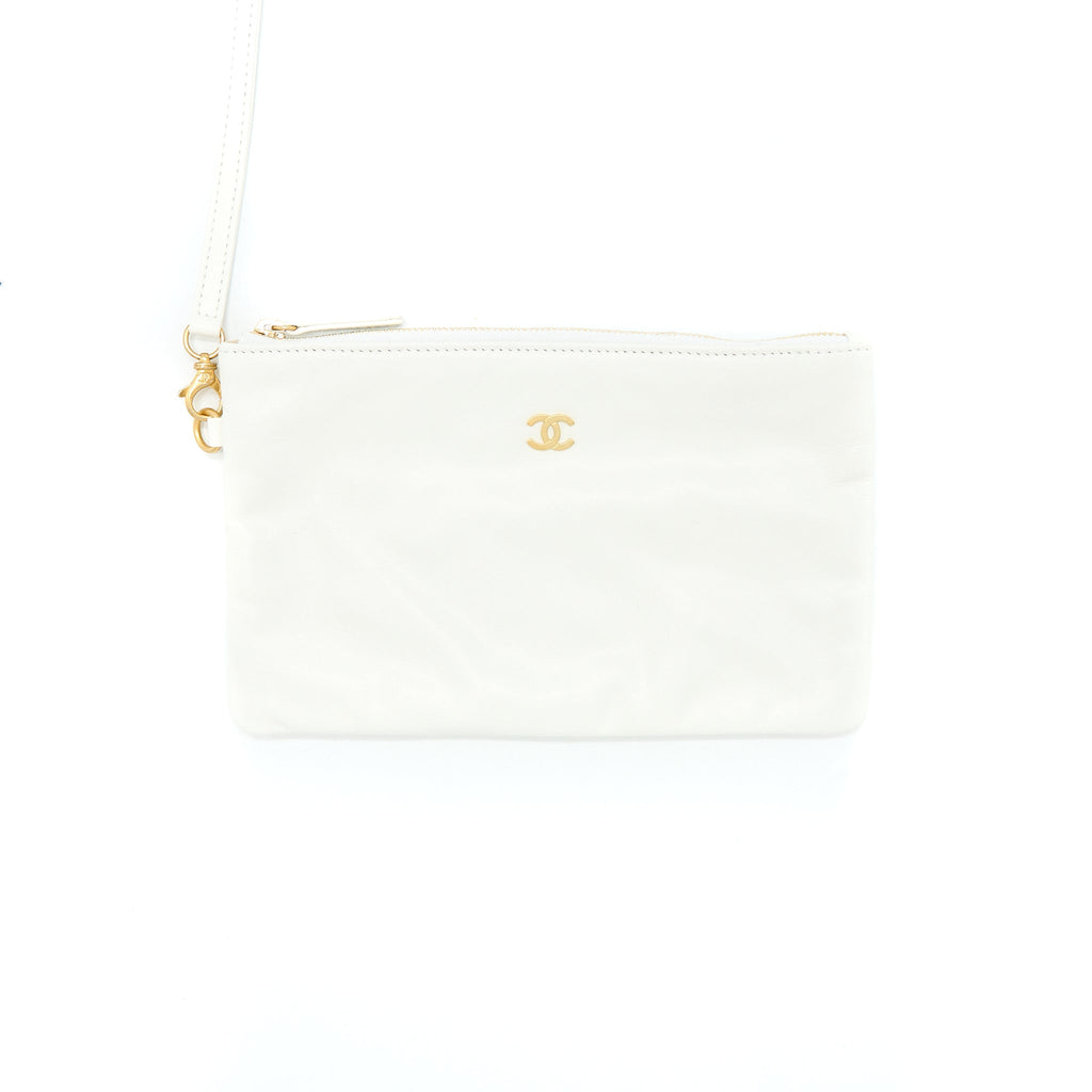 chanel-large-22-bag-calfskin-white-brushed-ghw-microchip