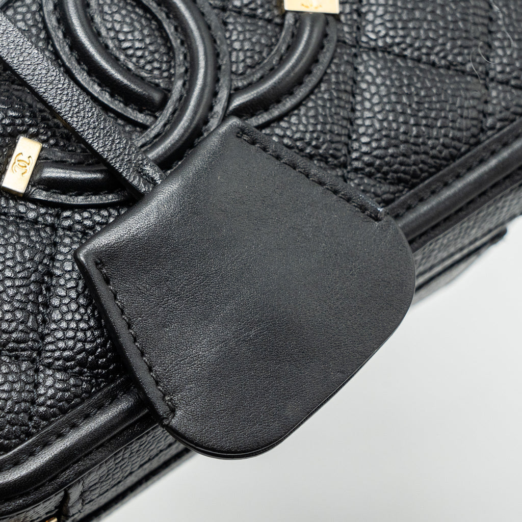 chanel-filigree-vanity-case-caviar-black-ghw-1