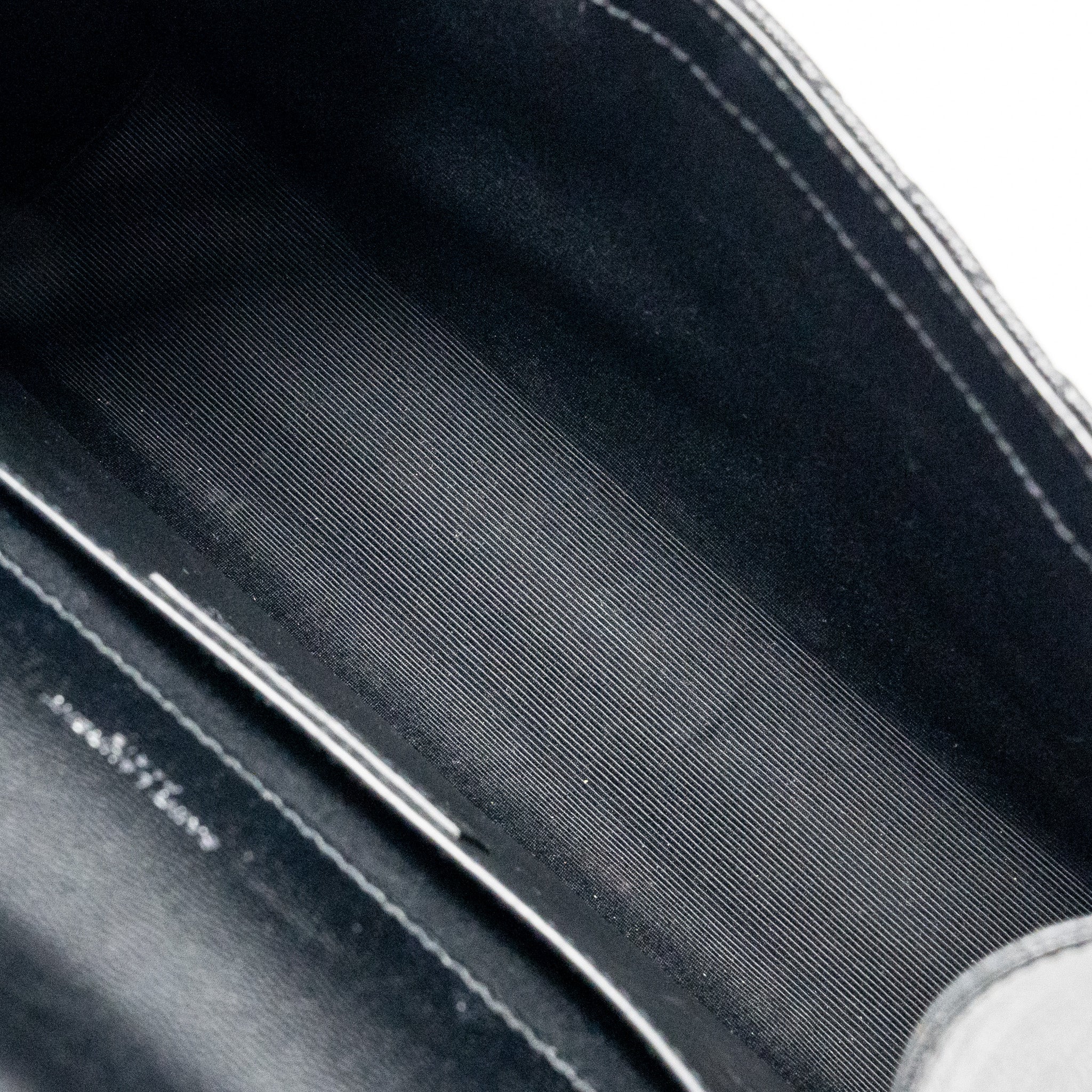 saint-laurent-ysl-medium-envelop-bag-grained-calfskin-black-shw