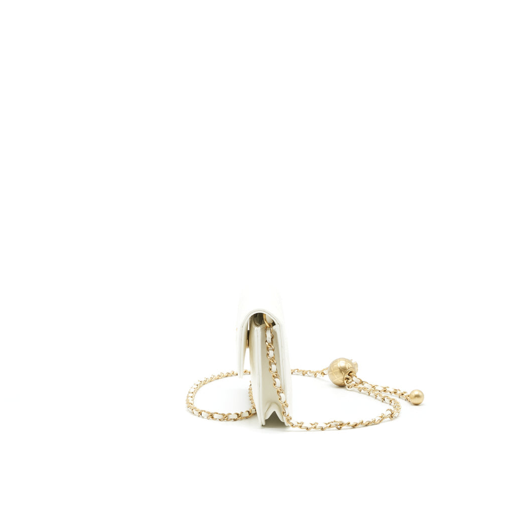 chanel-pearl-crush-mini-flap-belt-bag-white-lambskin-ghw