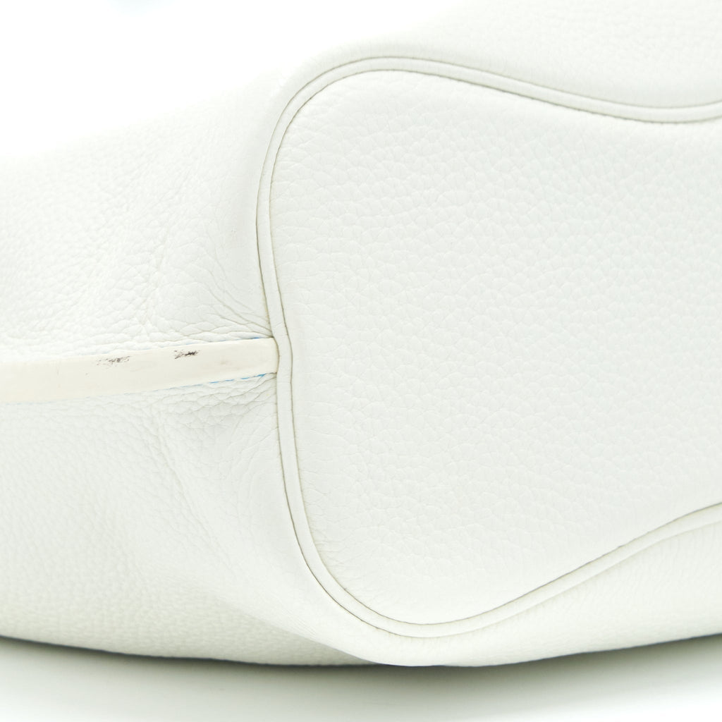 hermes-so-kelly-26-blanc-blue-shw-stamp-square-o