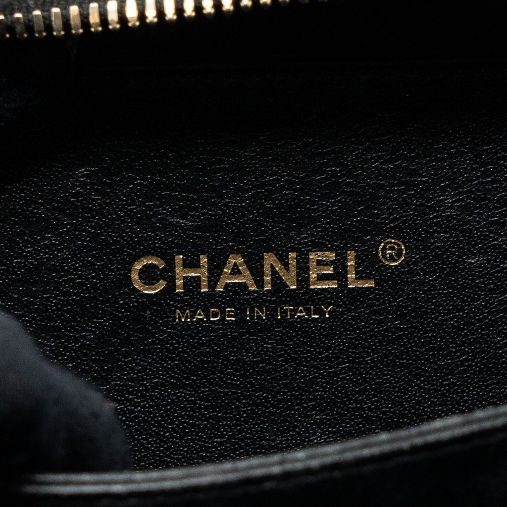 chanel-filigree-vanity-case-caviar-black-ghw-1