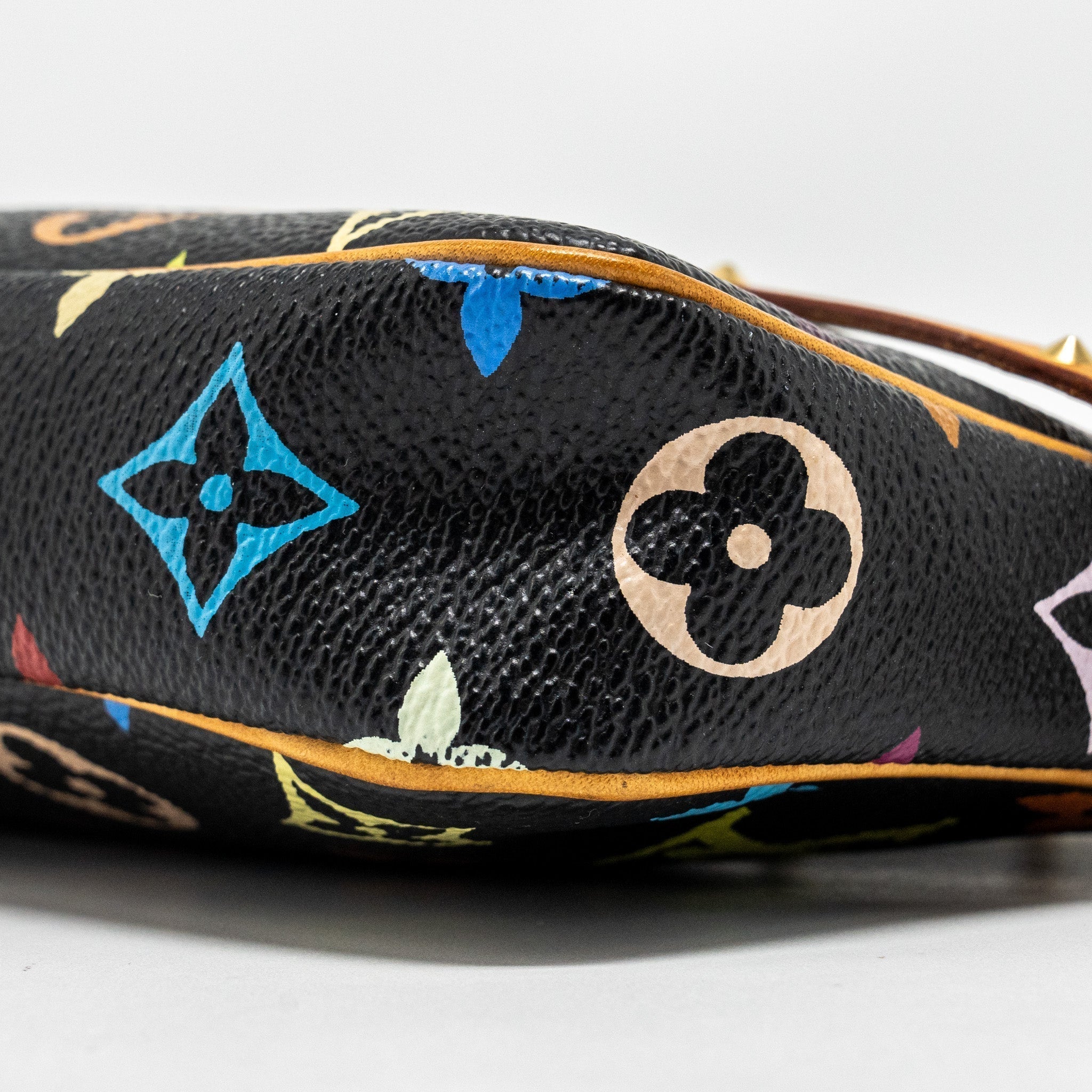 louis-vuitton-pochette-accessories-canvas-black-multicolor-ghw