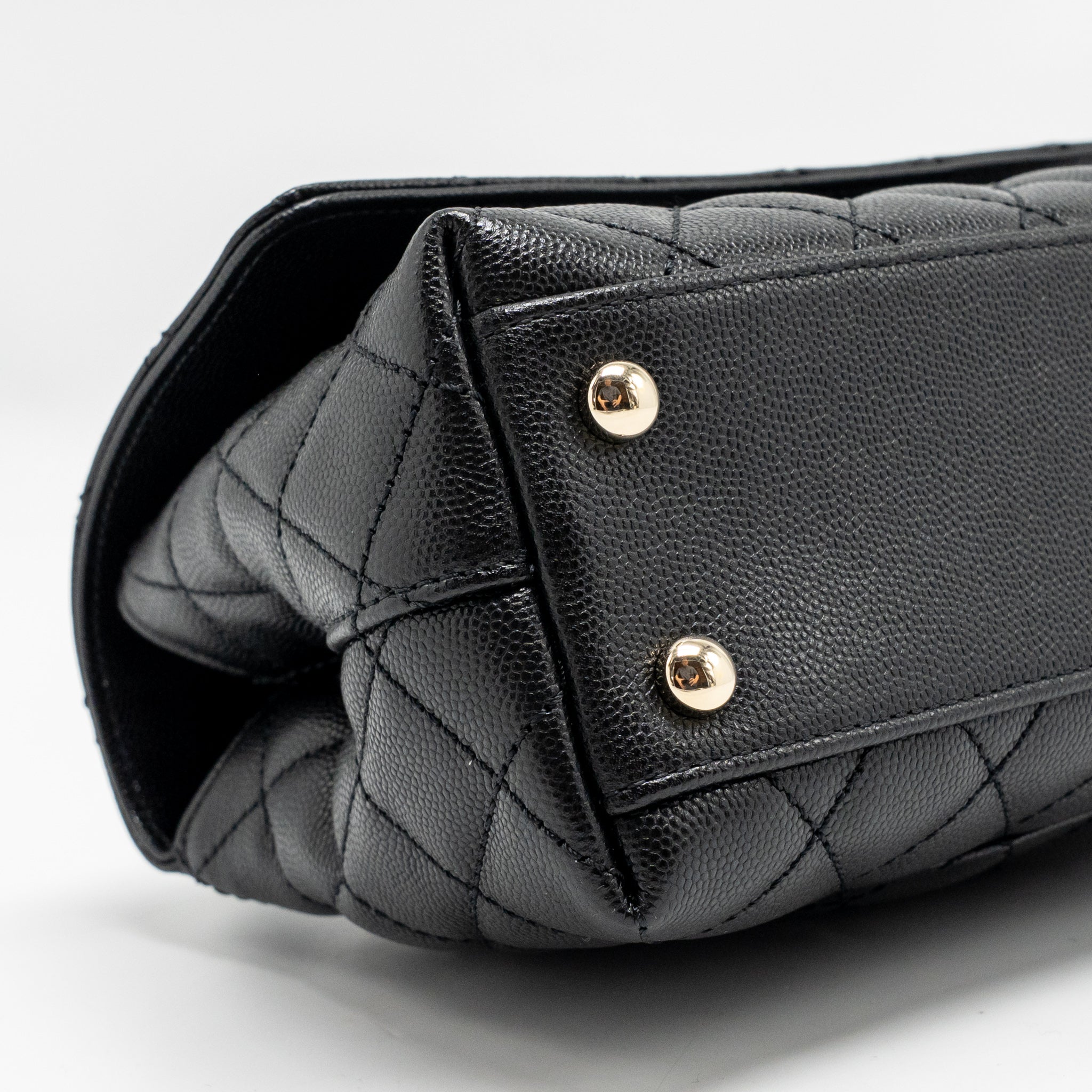 chanel-small-coco-handle-caviar-black-lghw-microchip-18