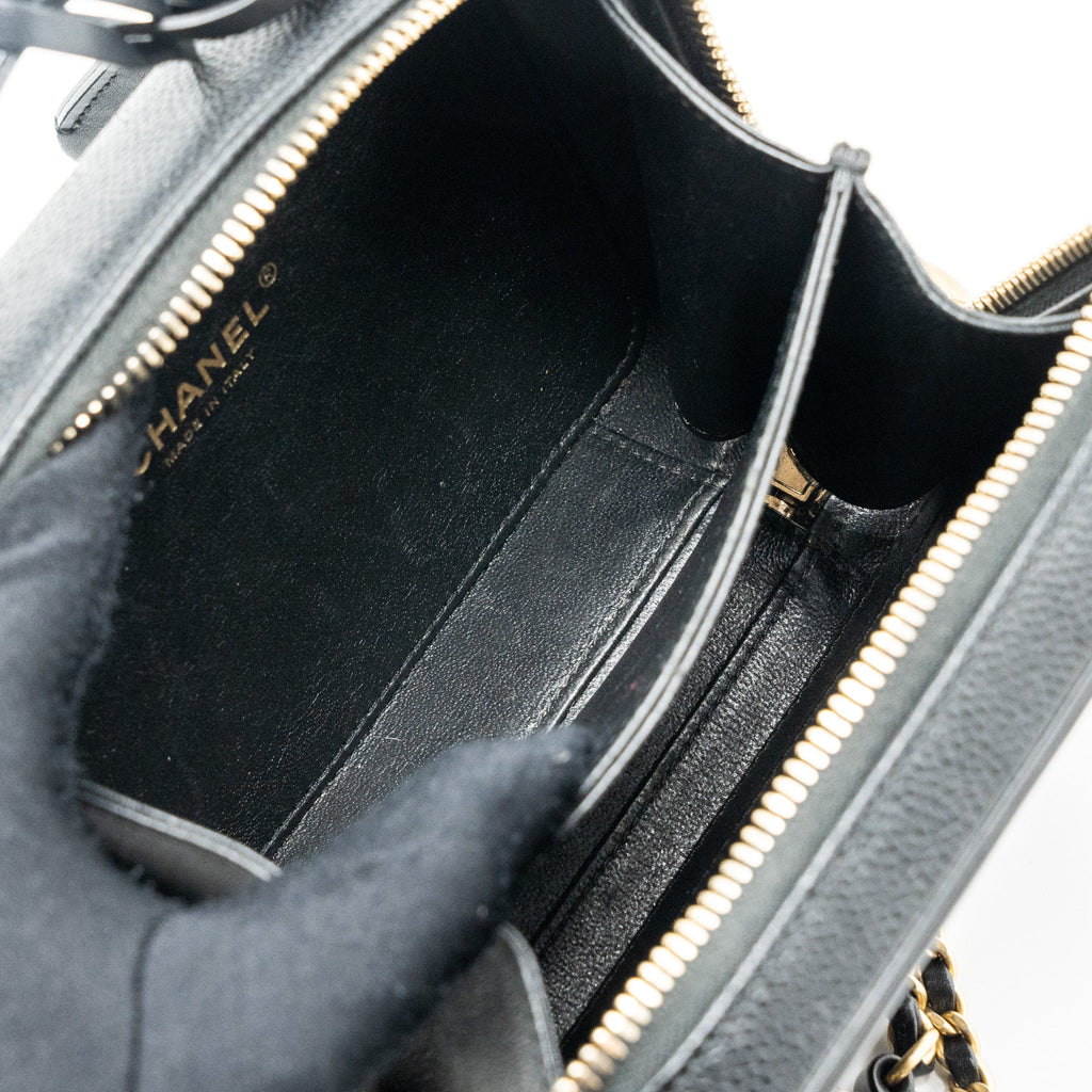 chanel-filigree-vanity-case-caviar-black-ghw-1