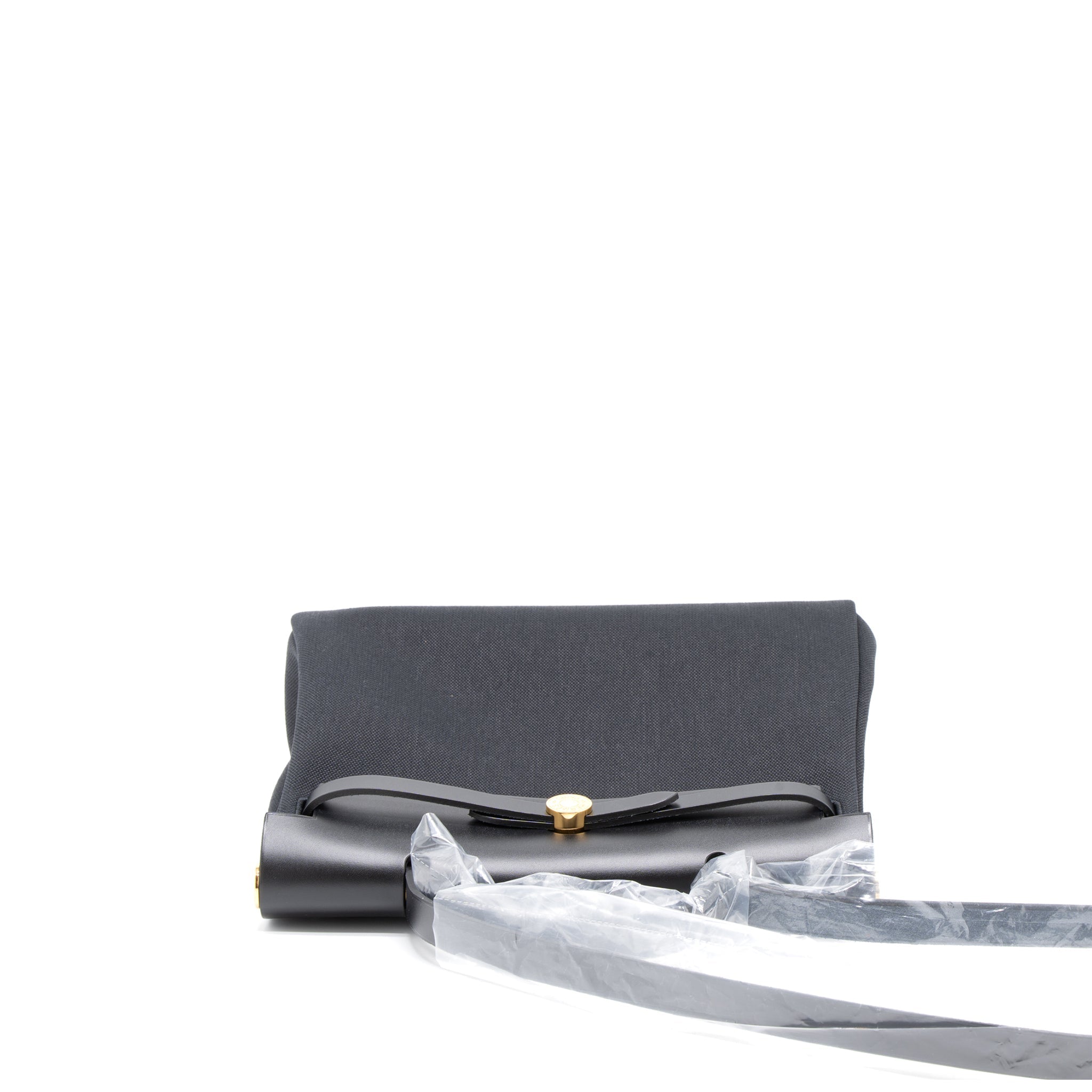 hermes-herbag-zip-31-bag-canvas-black-ghw-stamp-u