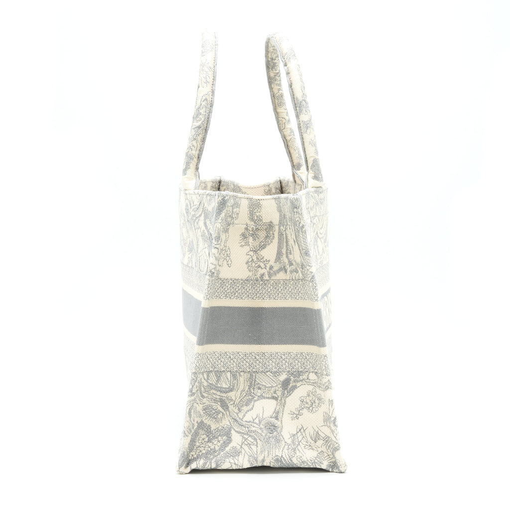 dior-small-book-tote-toile-de-jouy-embroidery-grey