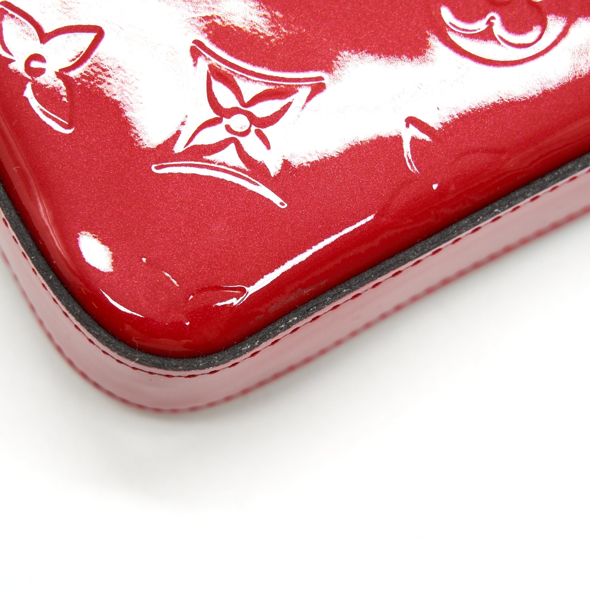 louis-vuitton-pochette-felicie-monogram-patent-leather