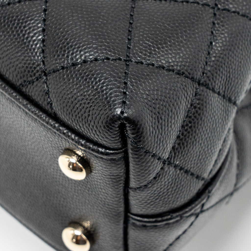 chanel-small-coco-handle-caviar-black-lghw-microchip-18