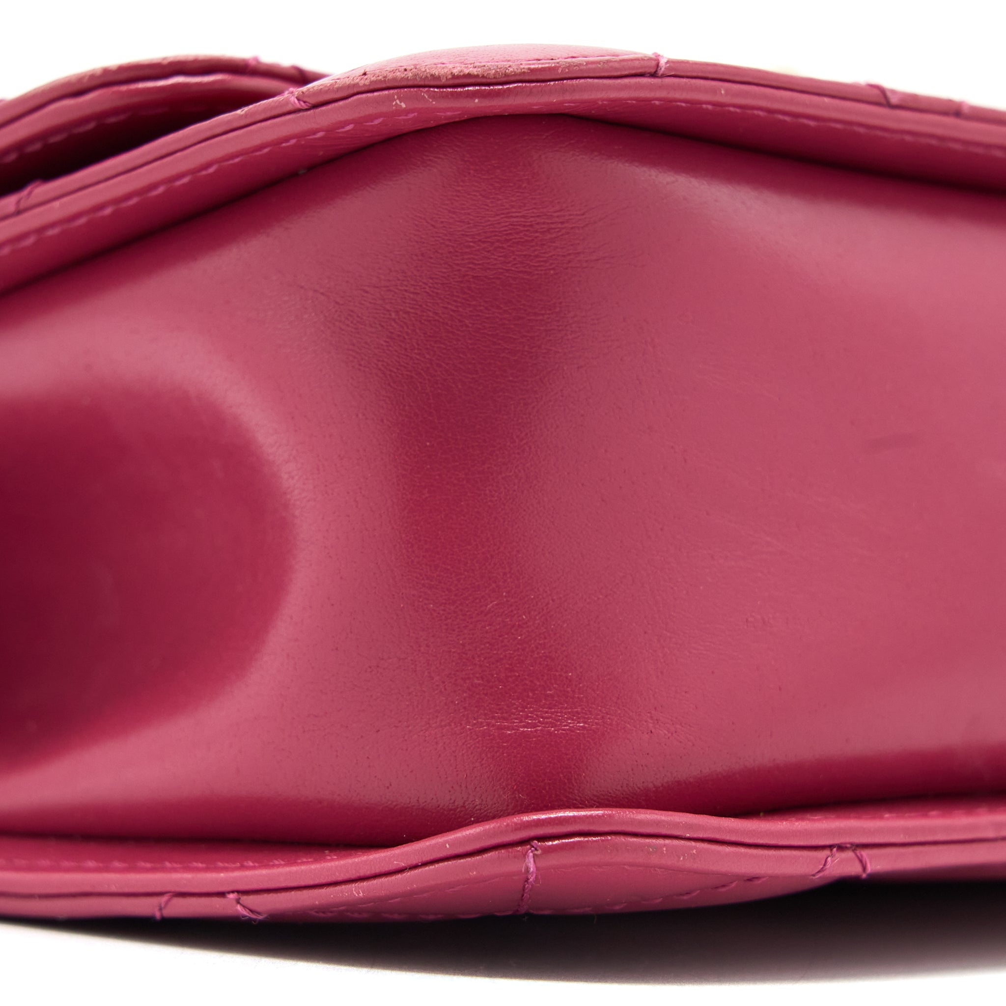 chanel-21a-small-gold-crush-flap-bag-calfskin-raspberry-pink-brushed-ghw-microchip-1