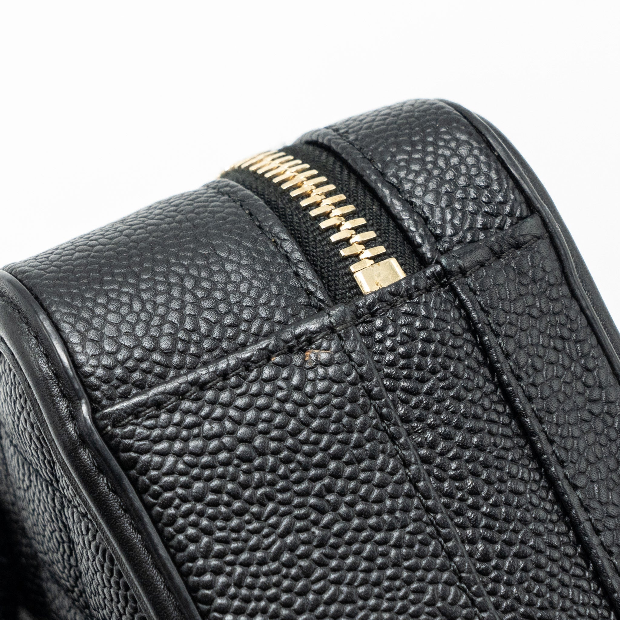 chanel-filigree-vanity-case-caviar-black-ghw-1
