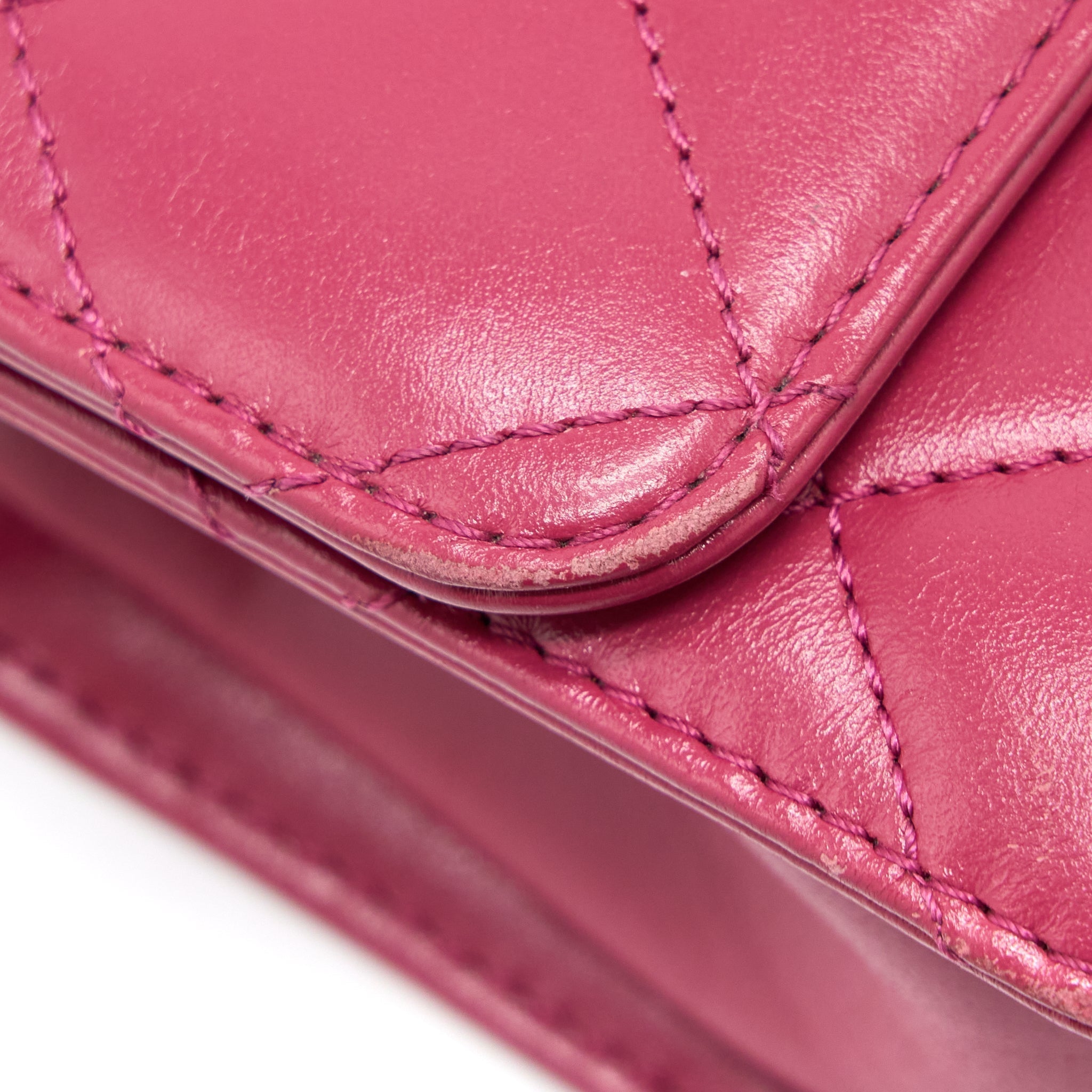 chanel-21a-small-gold-crush-flap-bag-calfskin-raspberry-pink-brushed-ghw-microchip-1