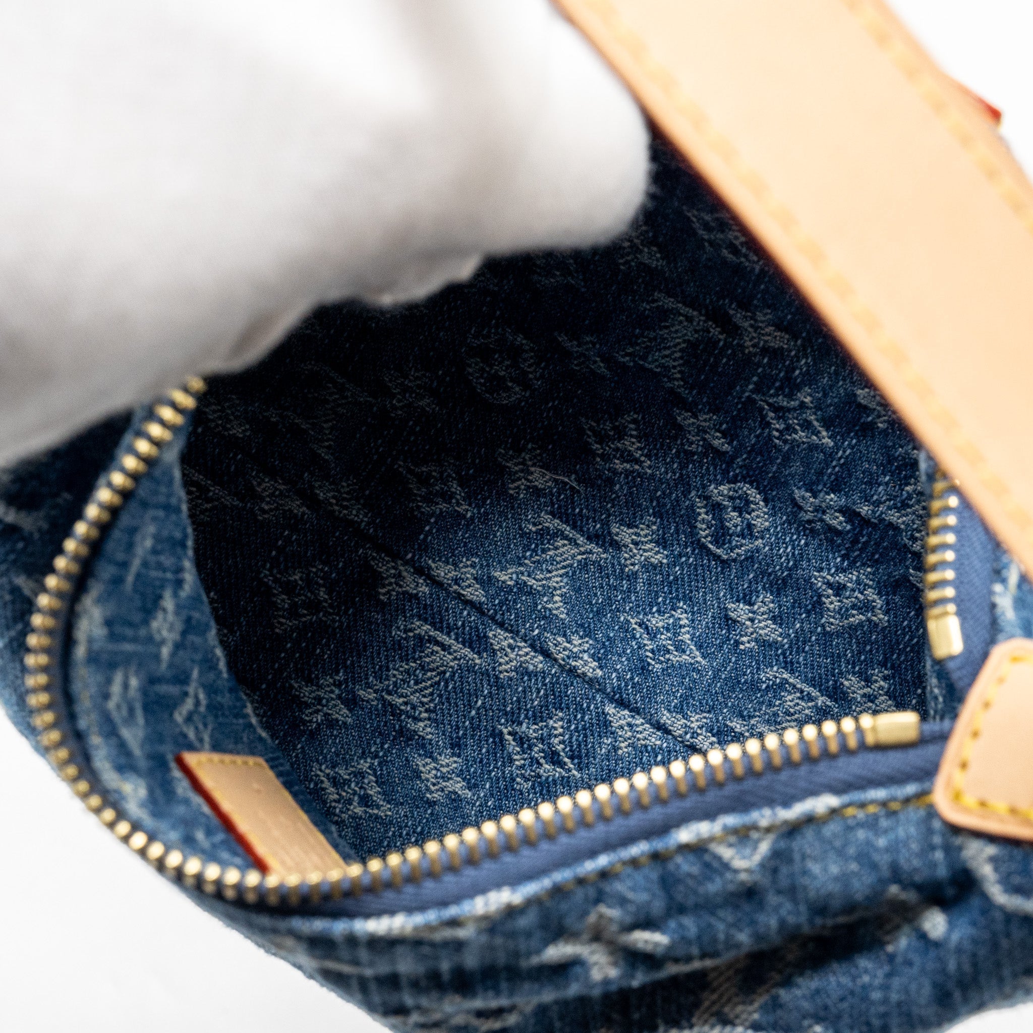louis-vuitton-hills-pochette-monogram-denim-blue-ghw