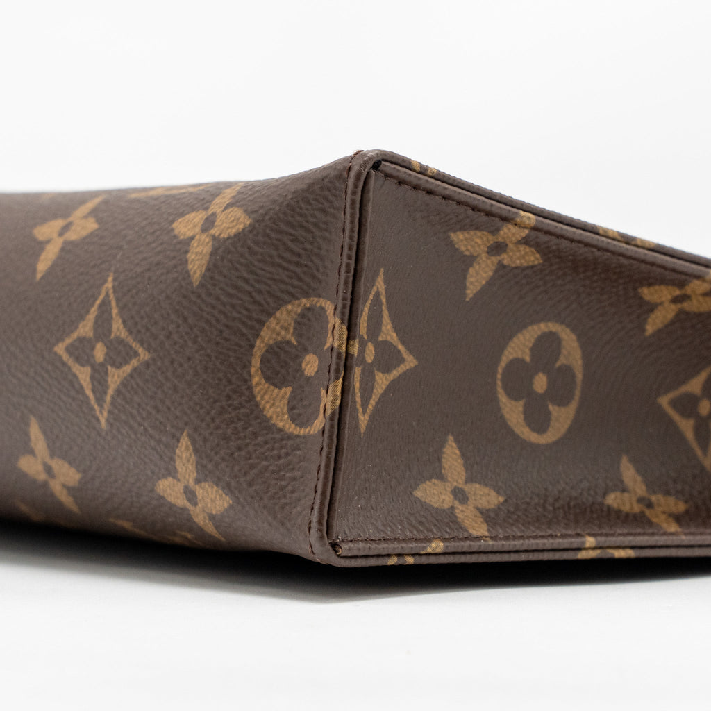 louis-vuitton-toiletry-pochette-26-monogram-canvas-ghw-14