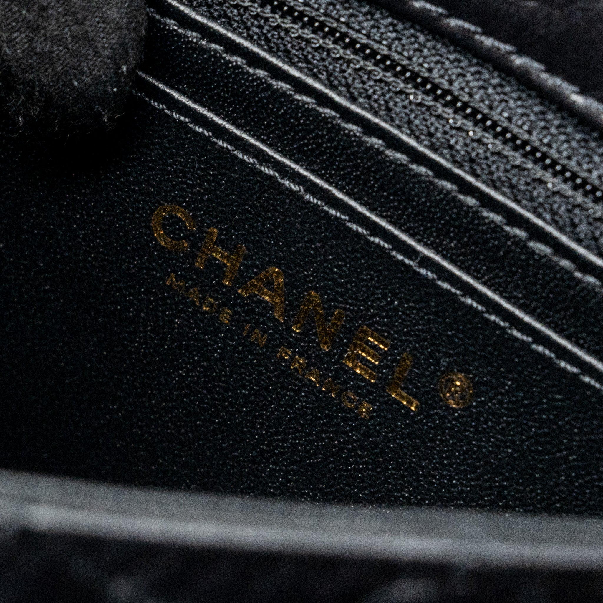 chanel-mini-2-55-reissue-flap-bag-aged-calfskin-black-ghwmicrochip