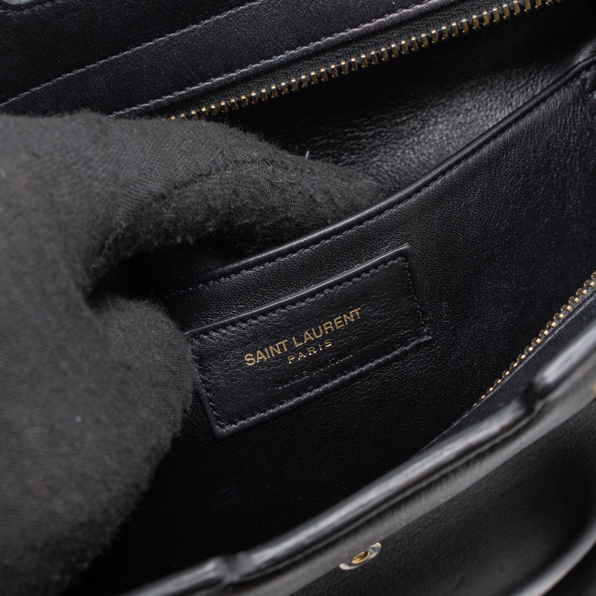 saint-laurent-cabas-tote-calfskin-black-ghw