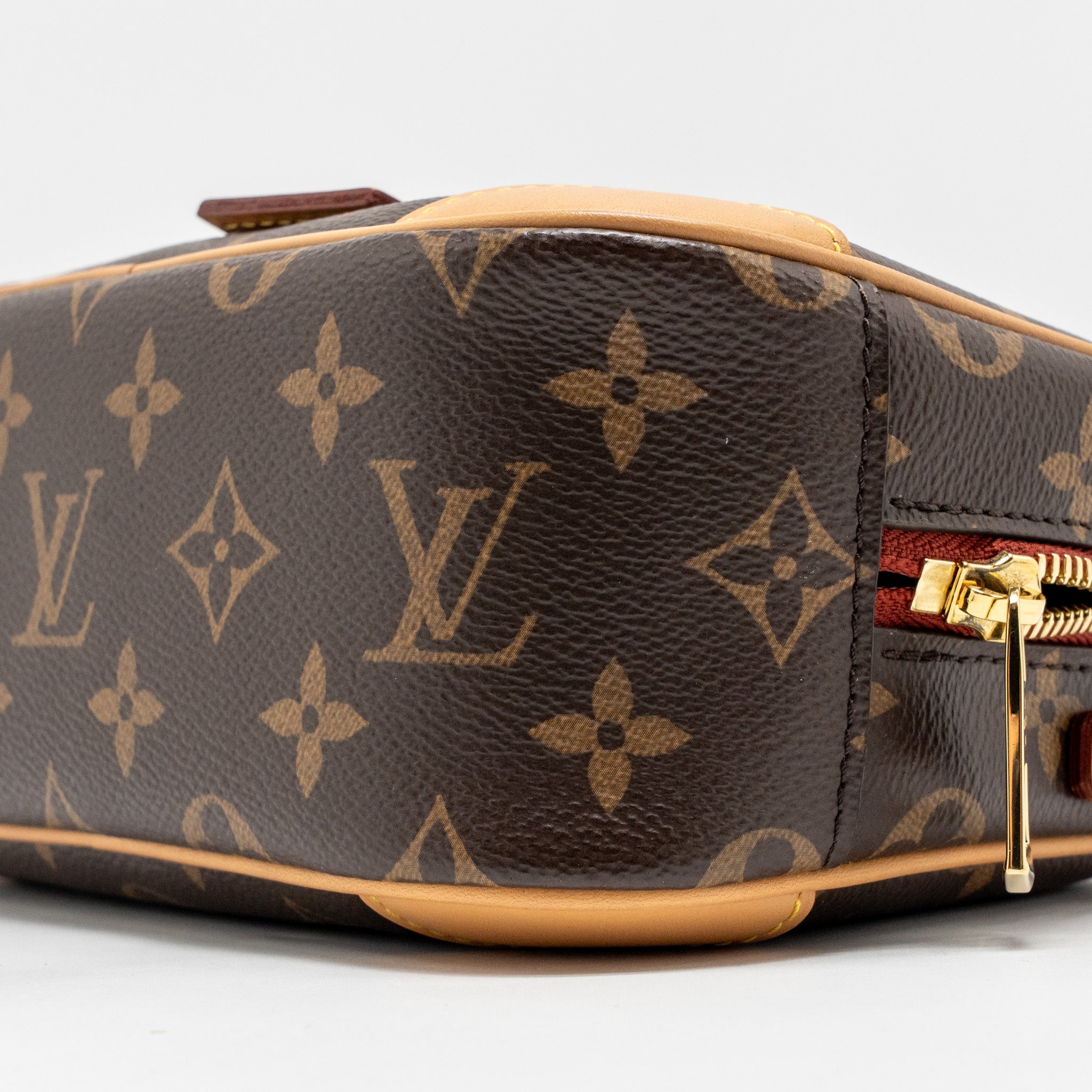 louis-vuitton-mini-deauville-shoulder-bag-monogram-canvas-ghw-2