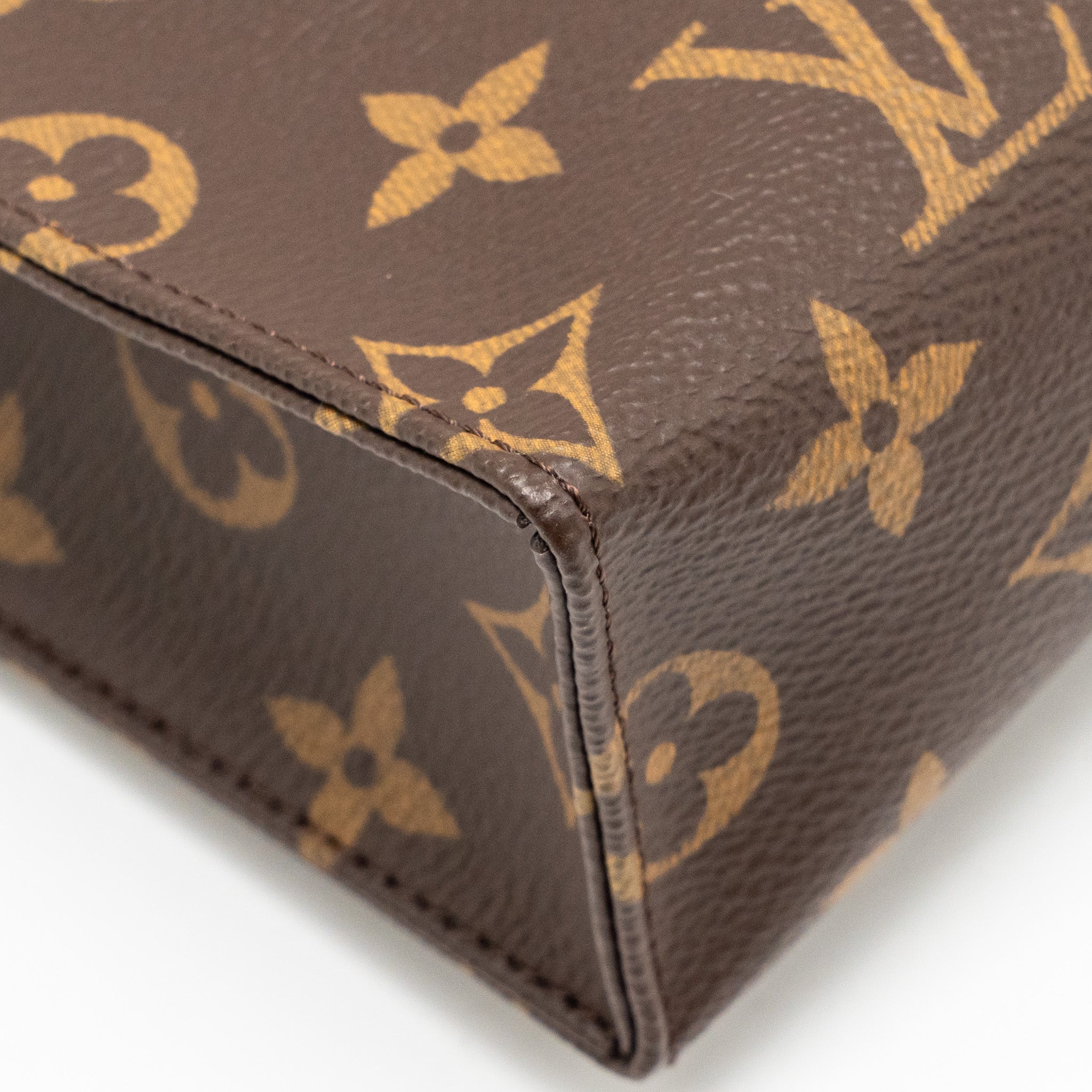 louis-vuitton-toiletry-pochette-26-monogram-canvas-ghw-14