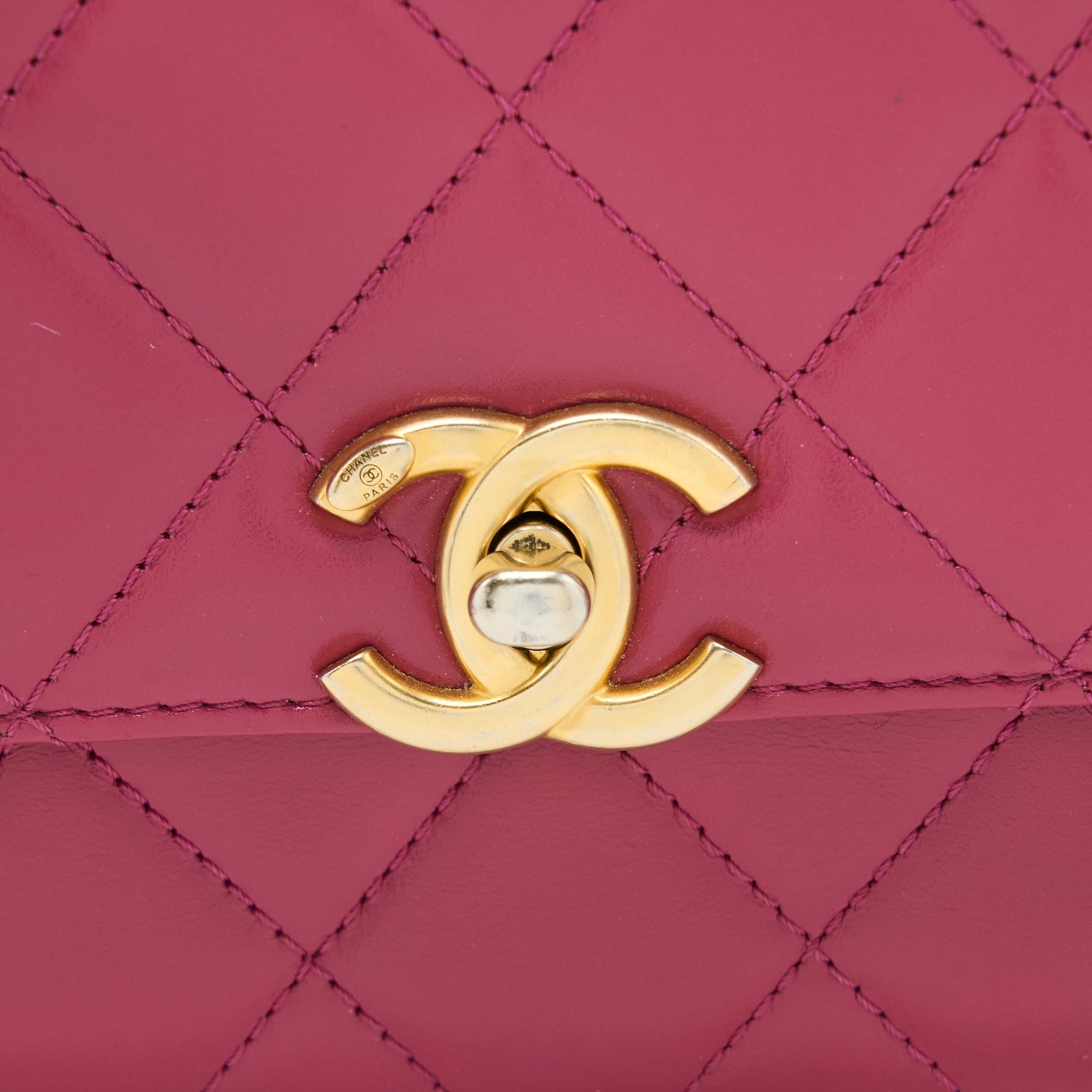 chanel-21a-small-gold-crush-flap-bag-calfskin-raspberry-pink-brushed-ghw-microchip-1