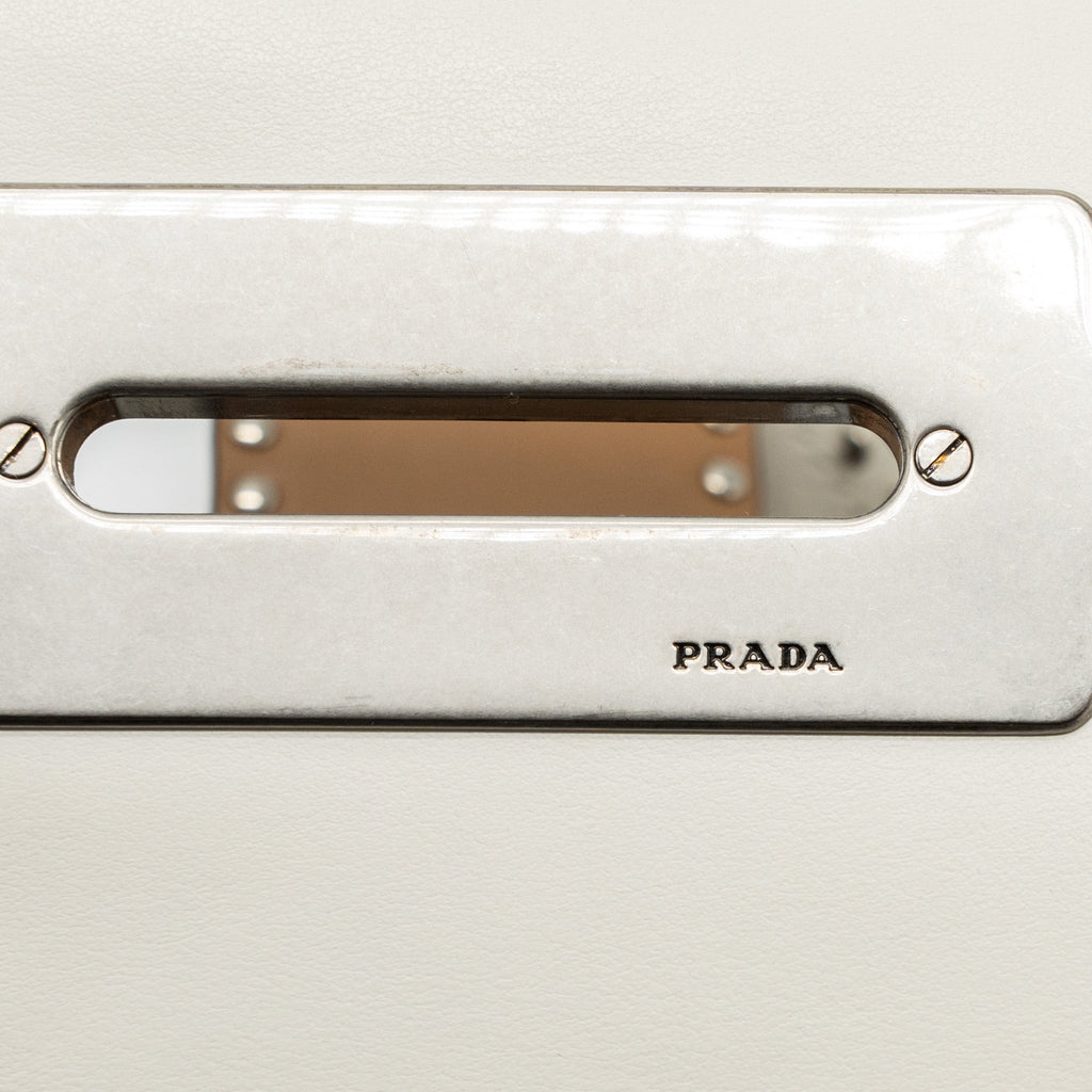 prada-cahier-embellished-two-tone-leather-shoulder-bag-white-caramel-shw