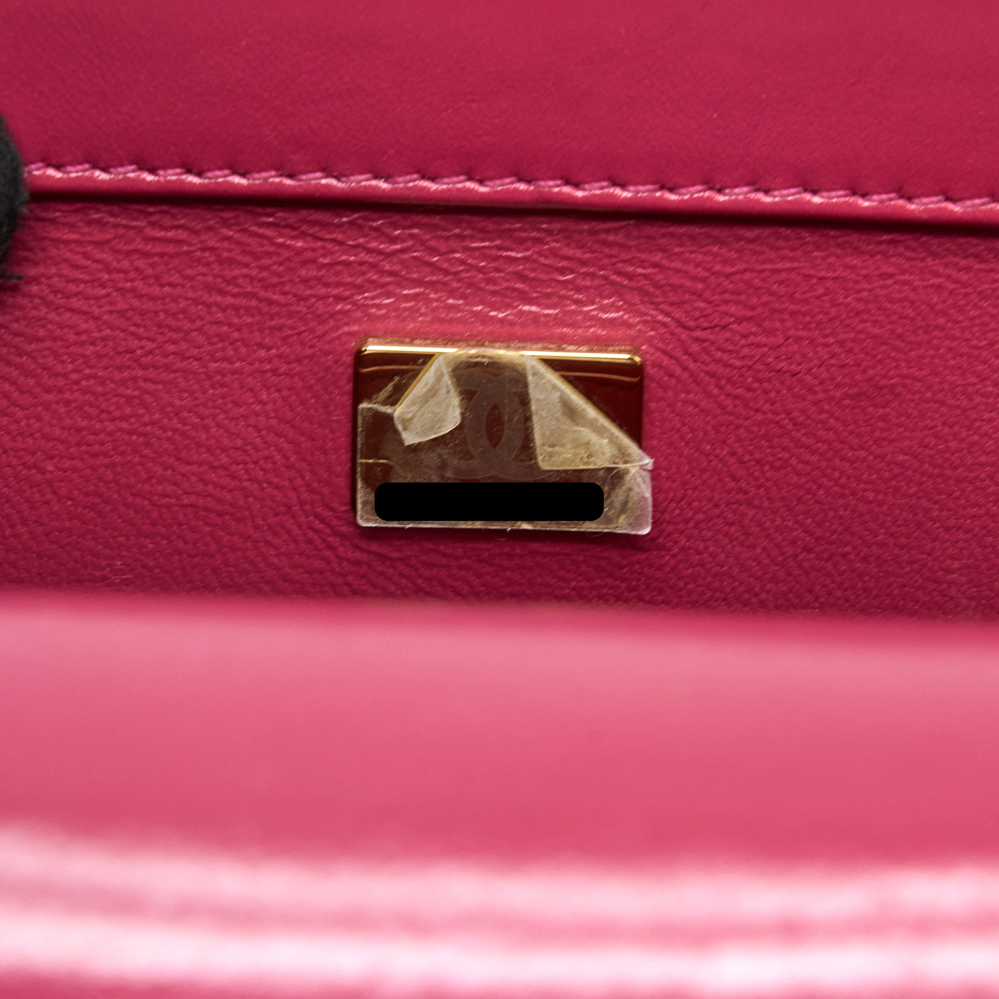 chanel-21a-small-gold-crush-flap-bag-calfskin-raspberry-pink-brushed-ghw-microchip-1