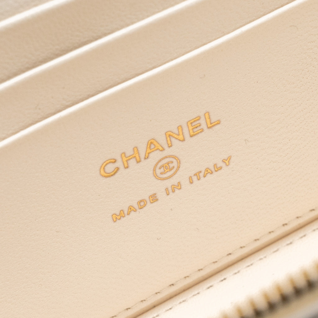 chanel-long-vanity-with-coco-letter-chain-lambskin-white-ghw-microchip