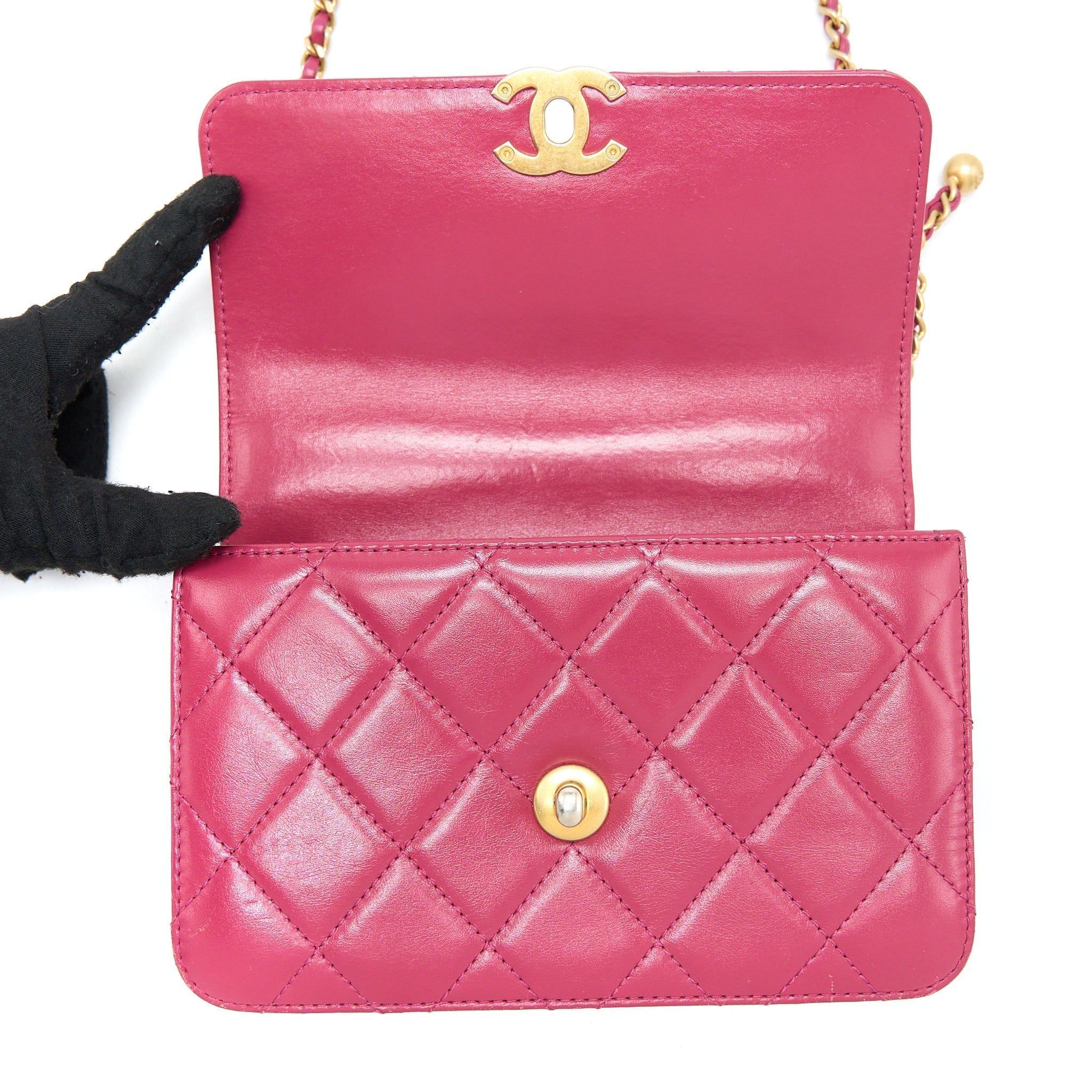 chanel-21a-small-gold-crush-flap-bag-calfskin-raspberry-pink-brushed-ghw-microchip-1
