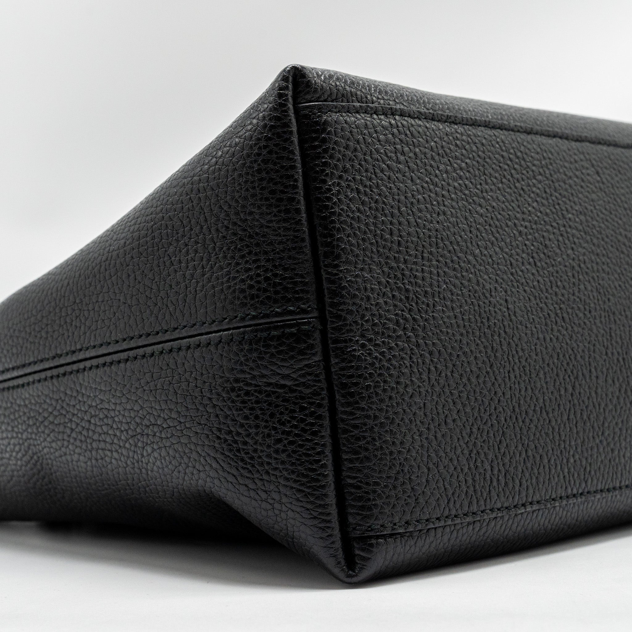 gucci-interlocking-g-soho-tote-bag-calfskin-black-ghw