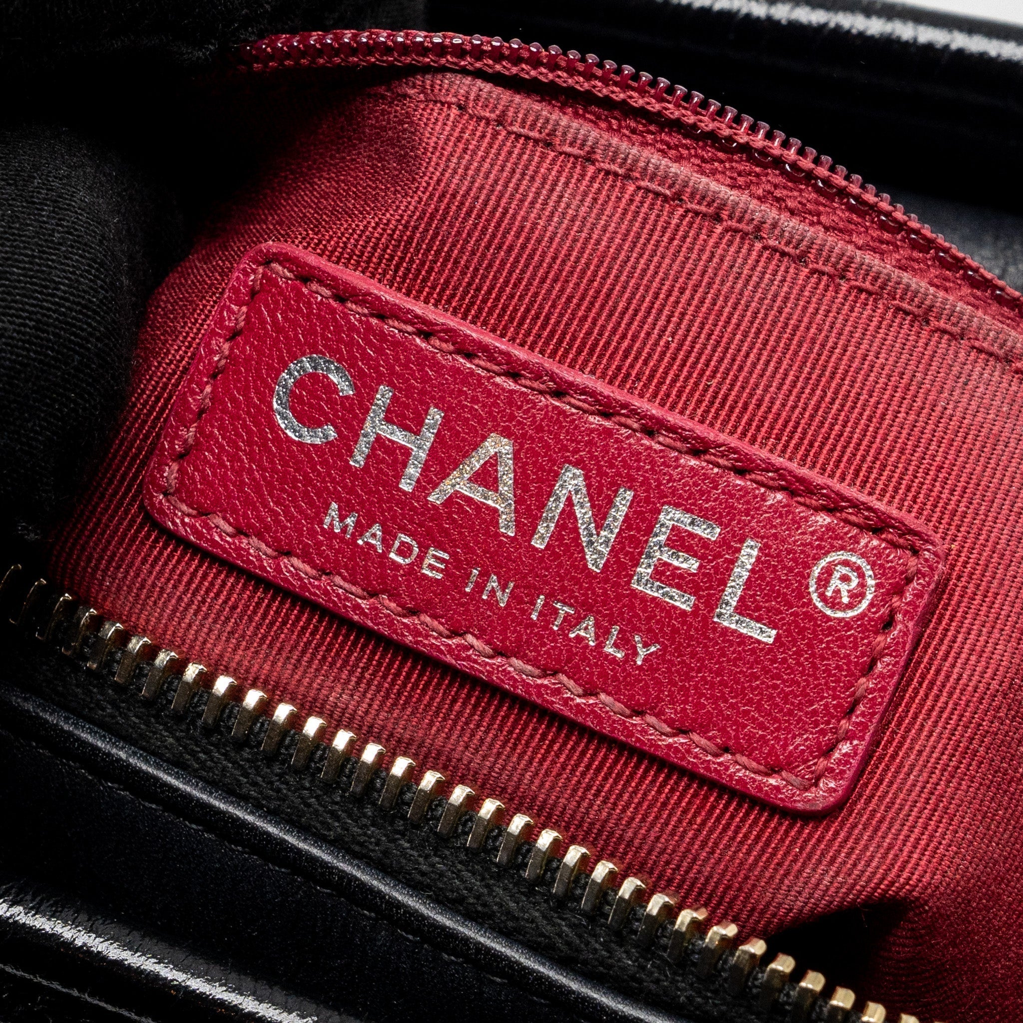 chanel-small-gabrielle-hobo-bag-calfskin-black-multicolour-hardware-2