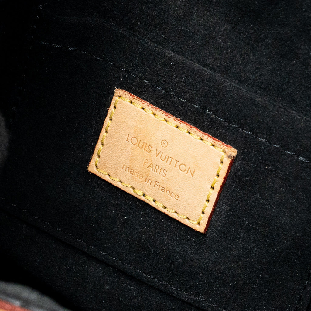 louis-vuitton-duffle-bag-monogram-canvas-ghwnew-version