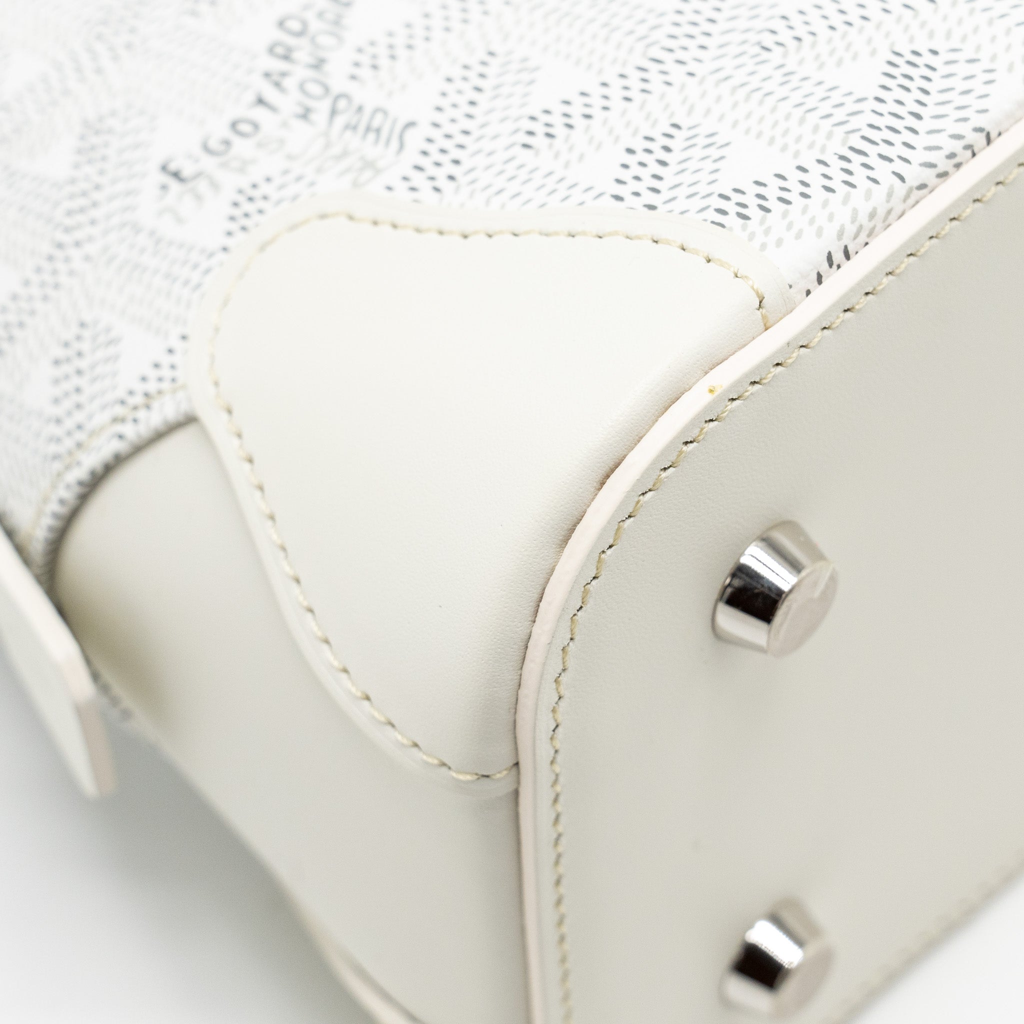 goyard-mini-vendome-mini-bag-goyardine-canvas-calfskin-white-shw-copy
