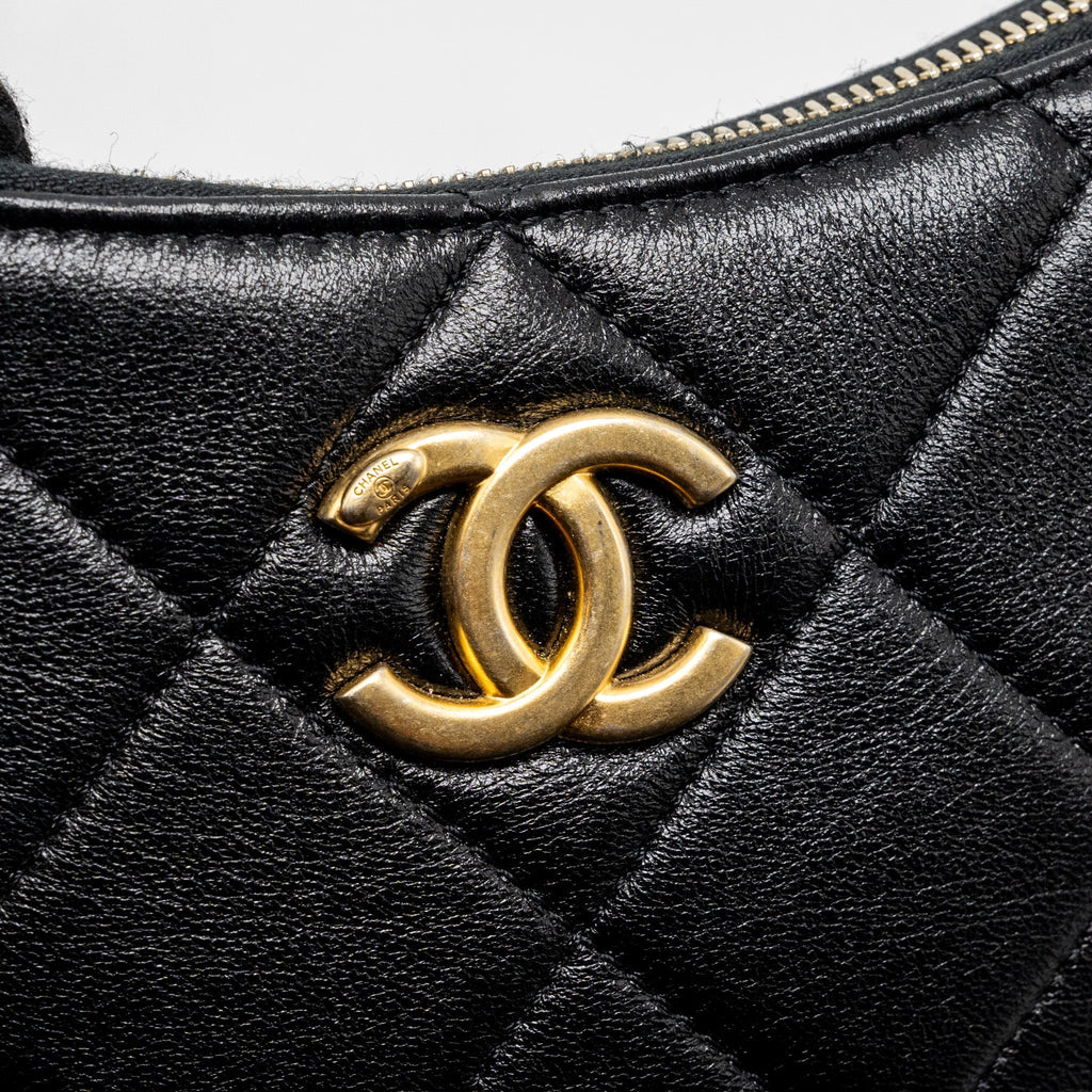 chanel-23k-hobo-bag-with-adjustable-chain-lambkin-black-ghw-microchip